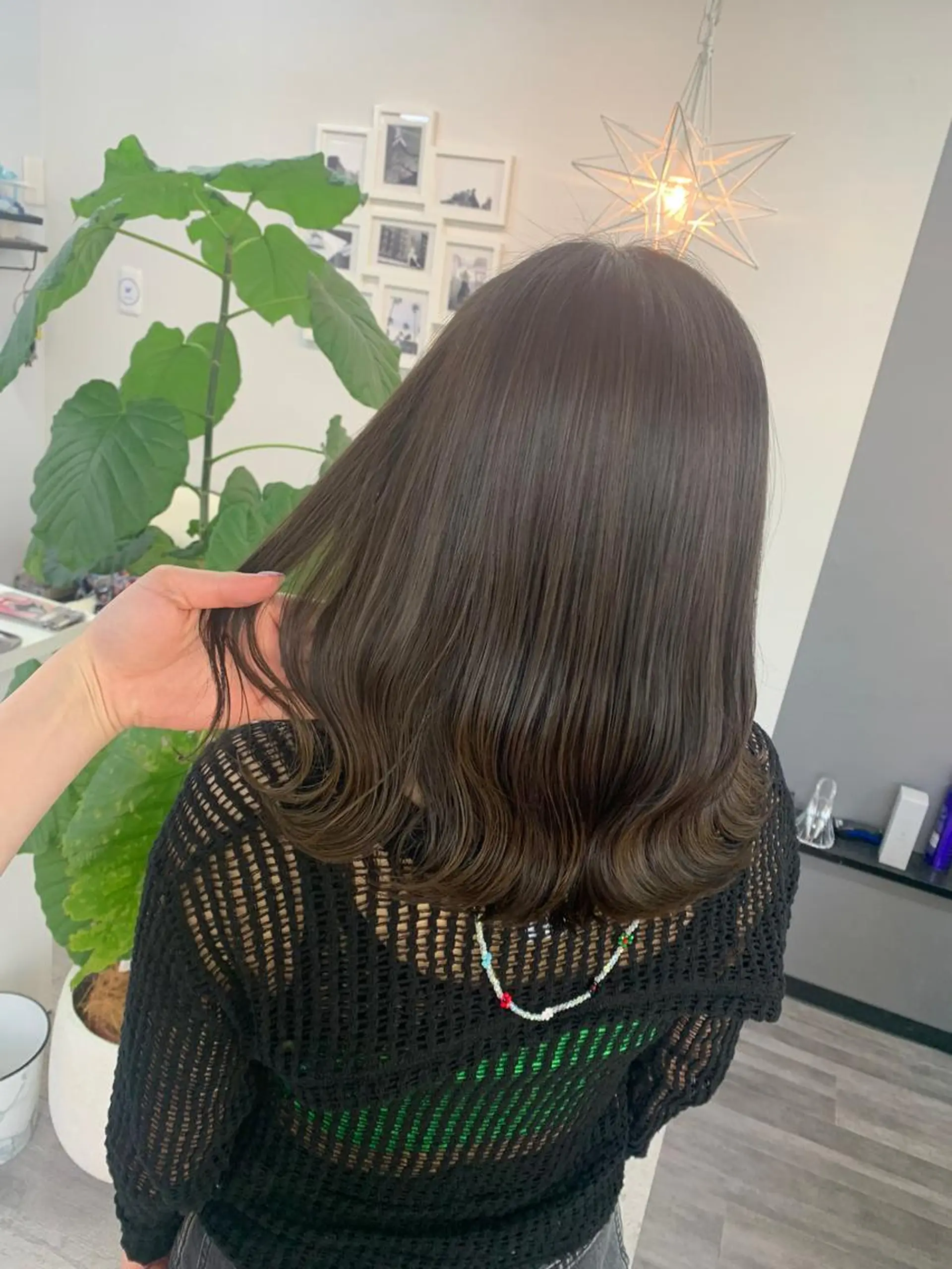 セミロング カラー カット ヘアカラー トリートメント 坂井 水菜美のヘアスタイル