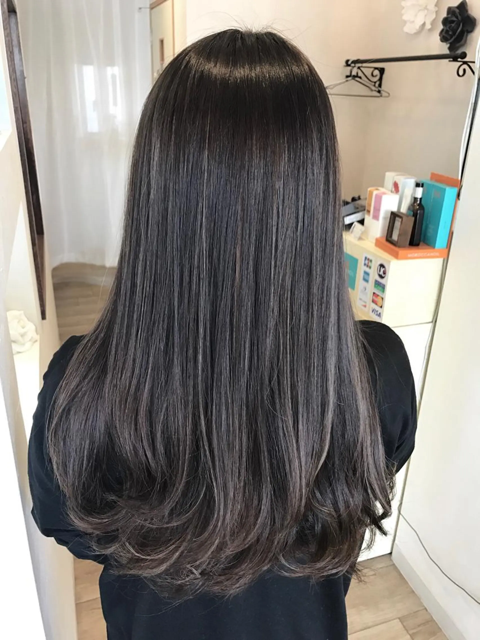 ミディアム カラー イルミナカラー カット ヘアカラー grand juteのヘアスタイル