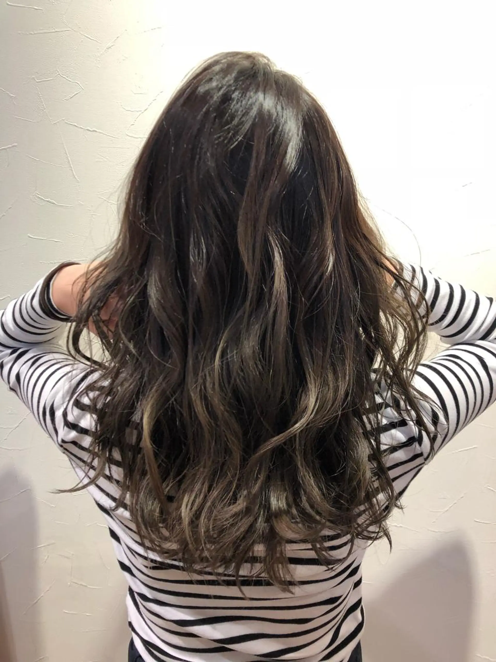 ミディアム FELIZA所属・似合わせの達人🔥 石川就平のヘアスタイル