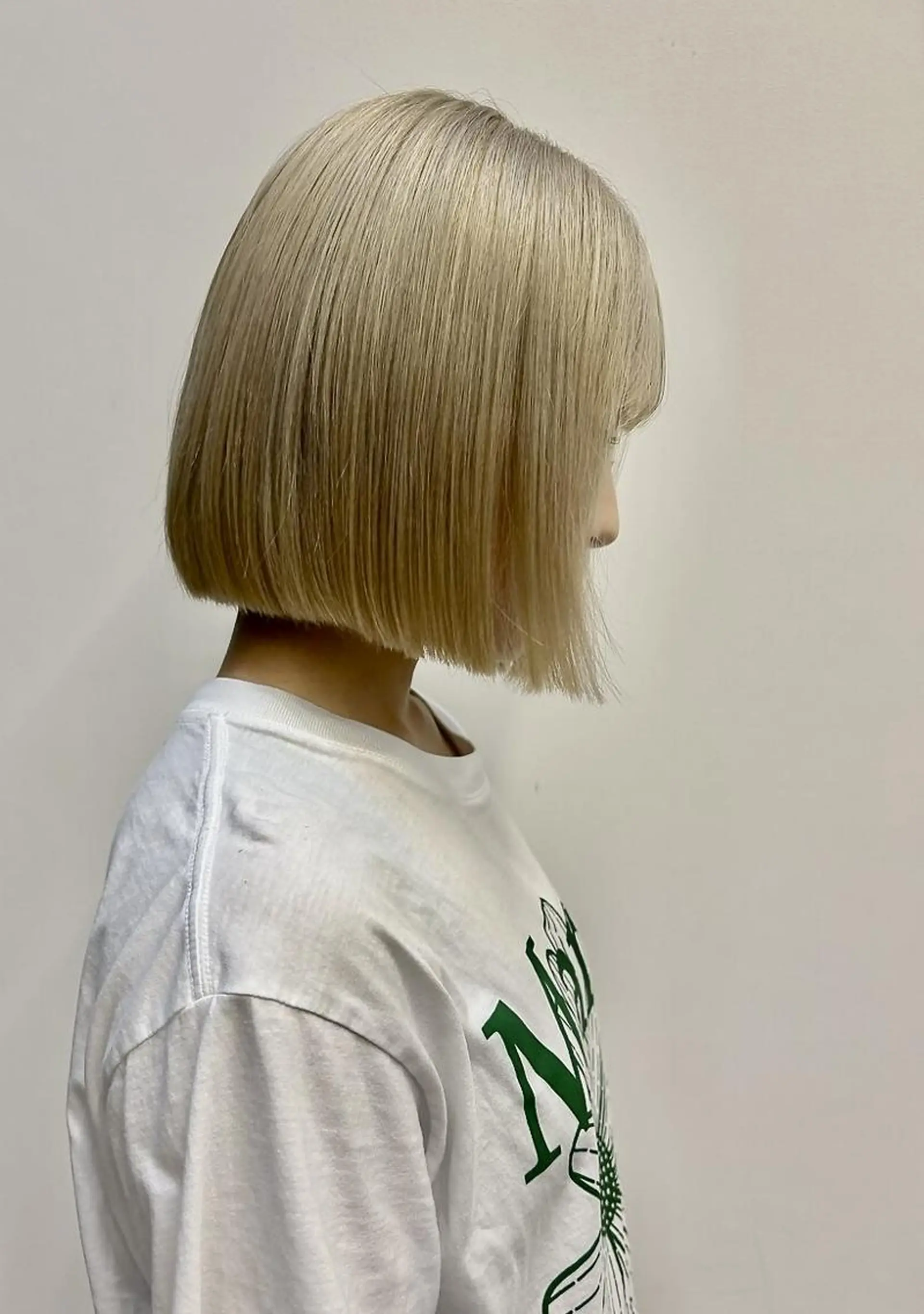 ショート カラー ✨艶カラー・ストレー ト✨achieveのヘアスタイル