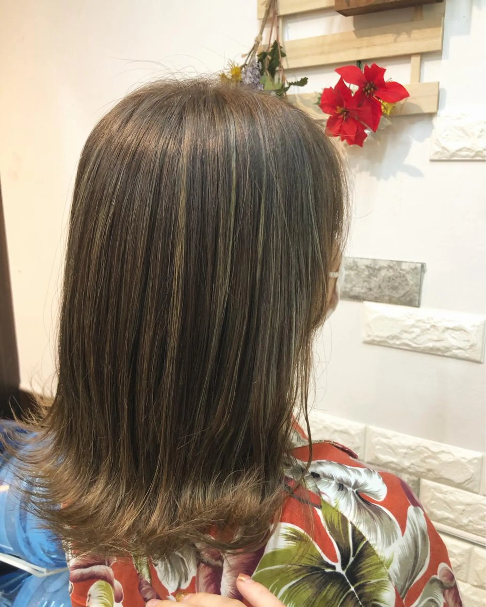 ミディアム カラー ハイライトカラー ハイライト ショートボブ✨️ 池田芽生のヘアスタイル