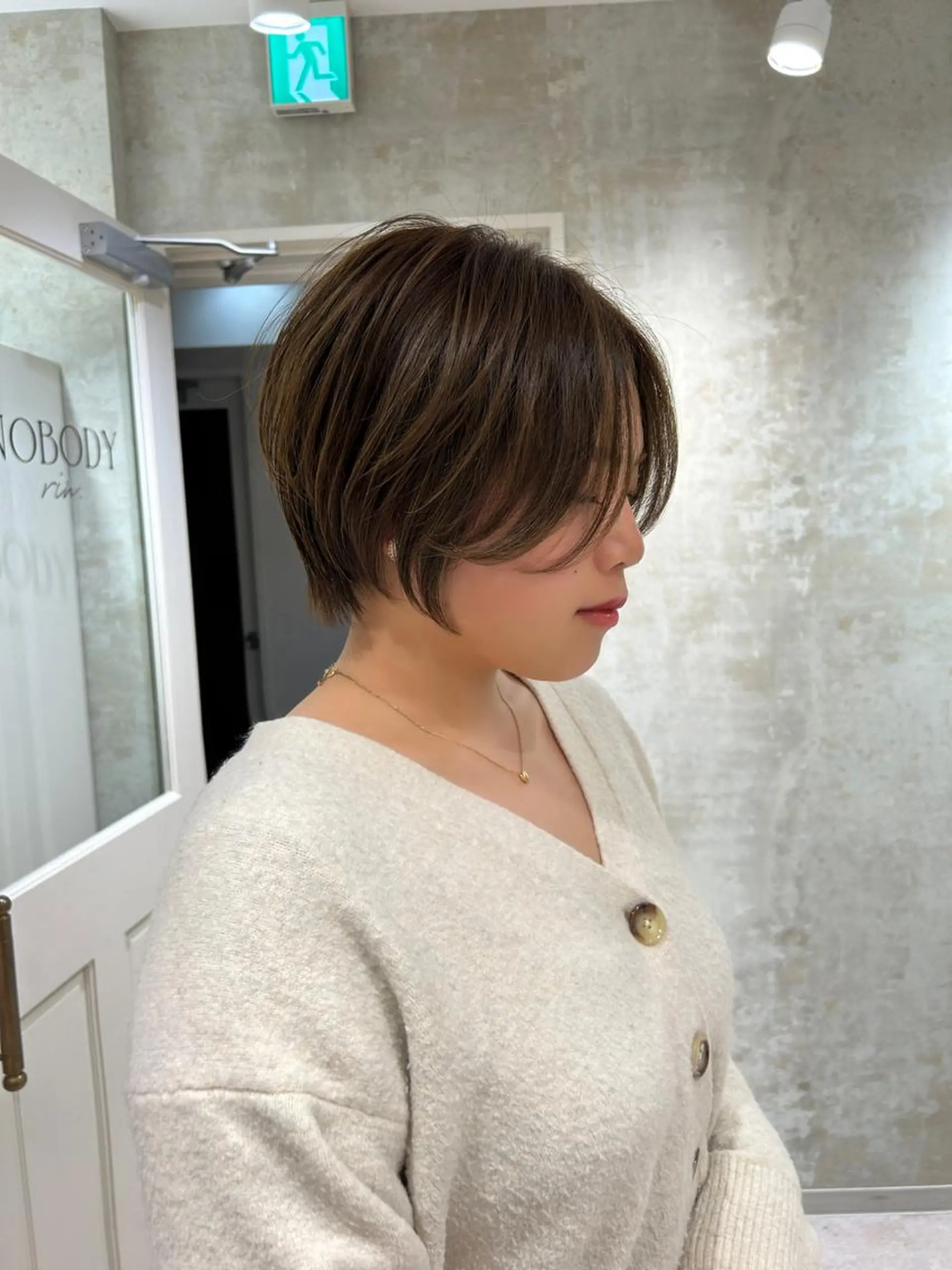 ショート カット 小野 明日香のヘアスタイル