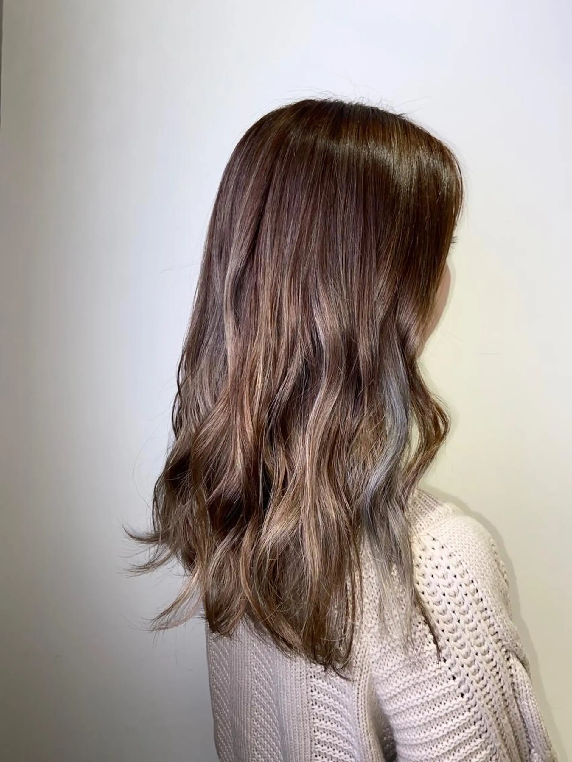 ミディアム カラー カット ヘアカラー トリートメント 🐺ウルフ/レイヤー 似合わせ‎🤍沙羅のヘアスタイル