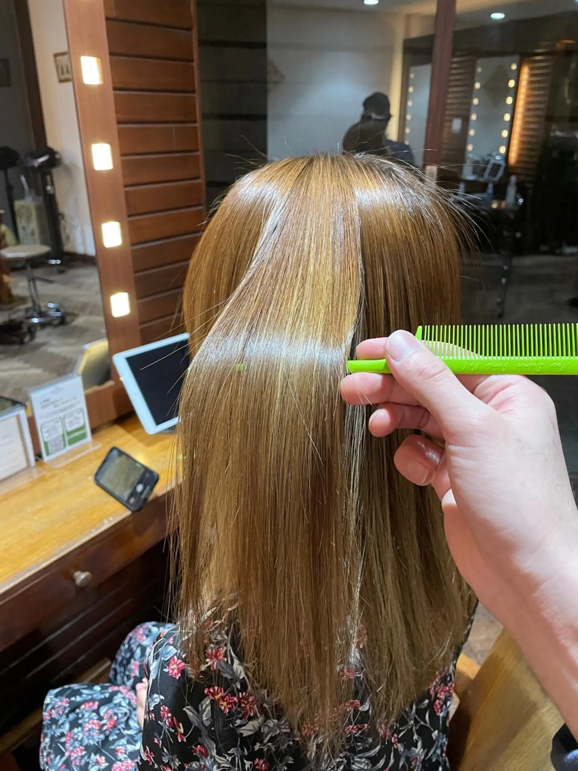 セミロング stylist YUTOのヘアスタイル