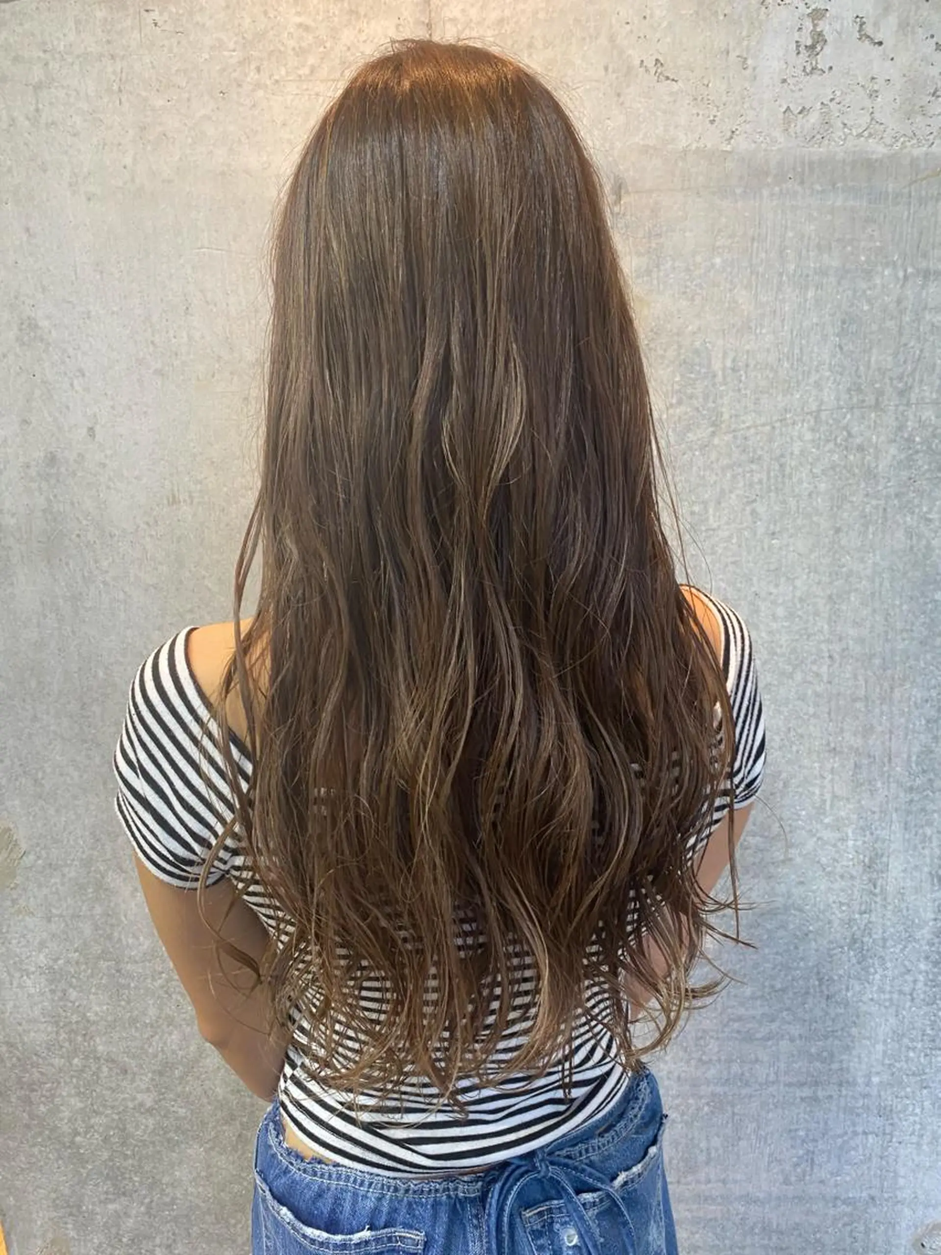 ロング カラー ベージュカラー ハイライトカラー ハイライト mina .のヘアスタイル