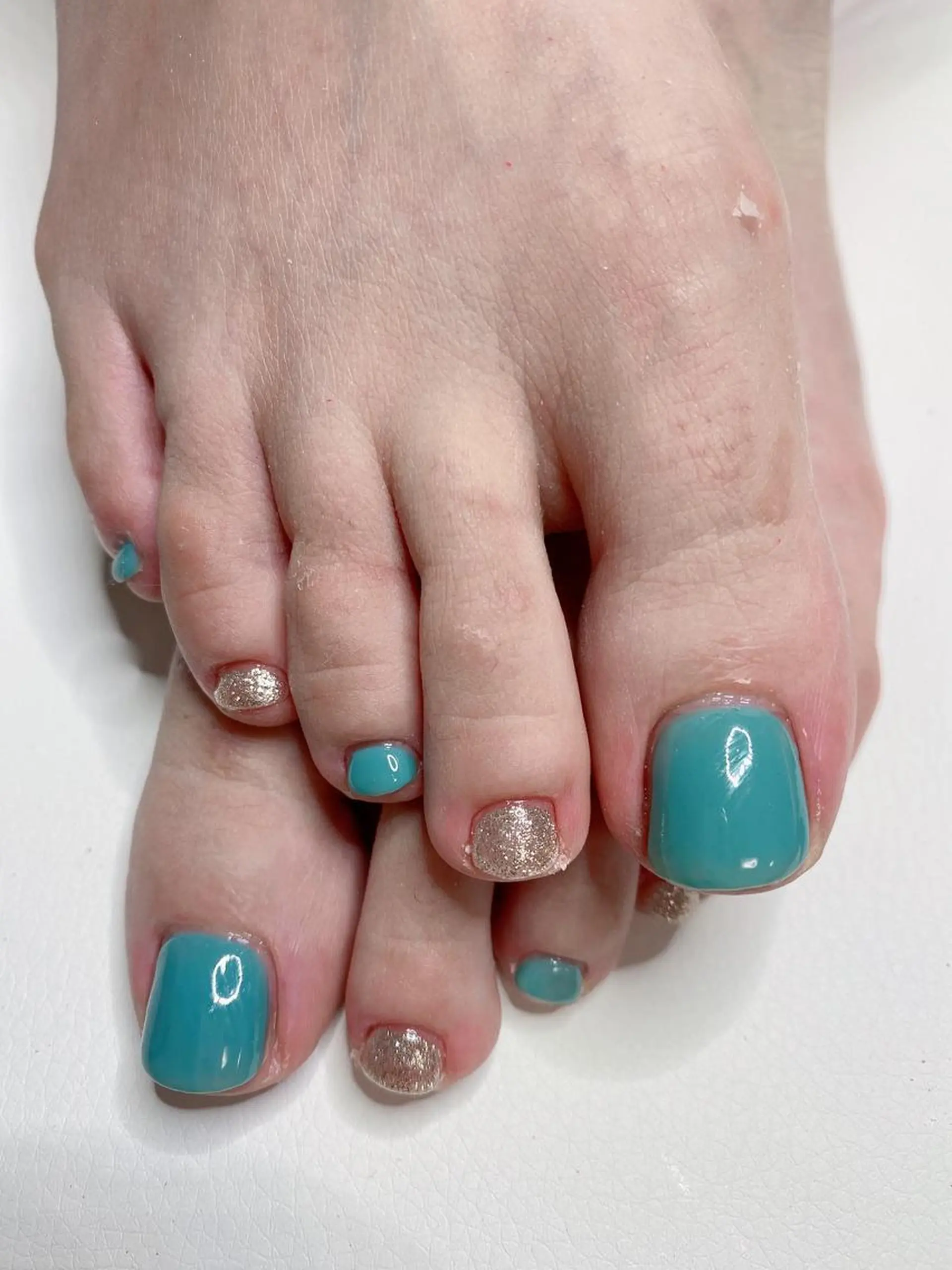 ネイル フットネイル ワンカラーネイル Jasmine nailsalon所属・ジャスミン ネイルサロンのネイルデザイン