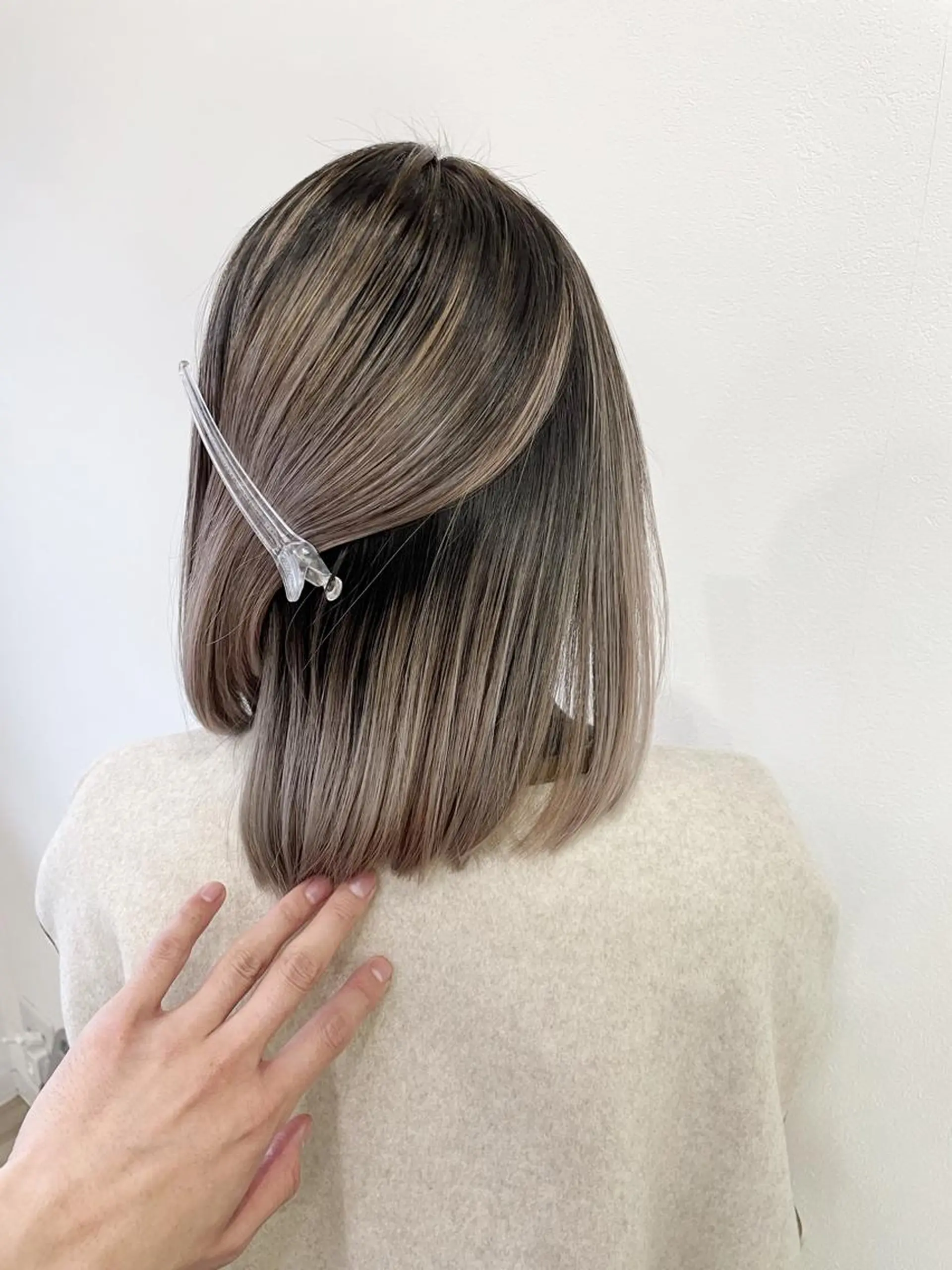 ショート カラー かわさき ともやのヘアスタイル