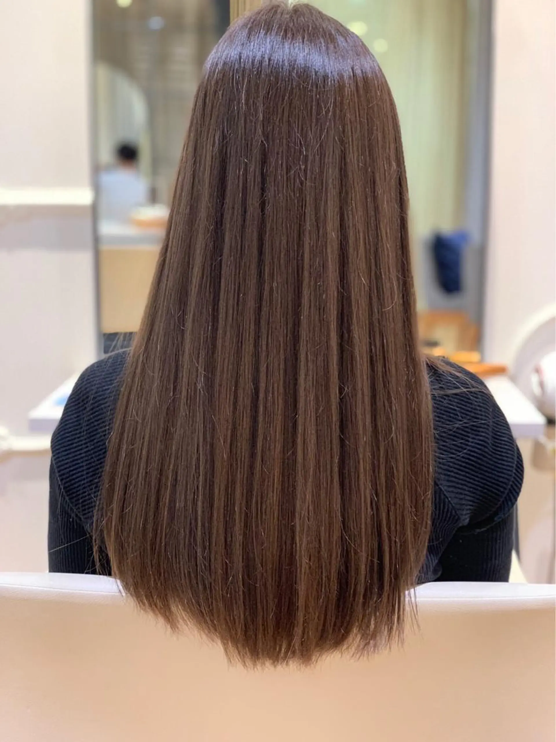 ロング カラー ベージュカラー ミルクティーベージュ カット 縮毛矯正 トリートメント reve所属・乾かすだけで艶髪酸性 ストレート髙橋悠耶のヘアスタイル