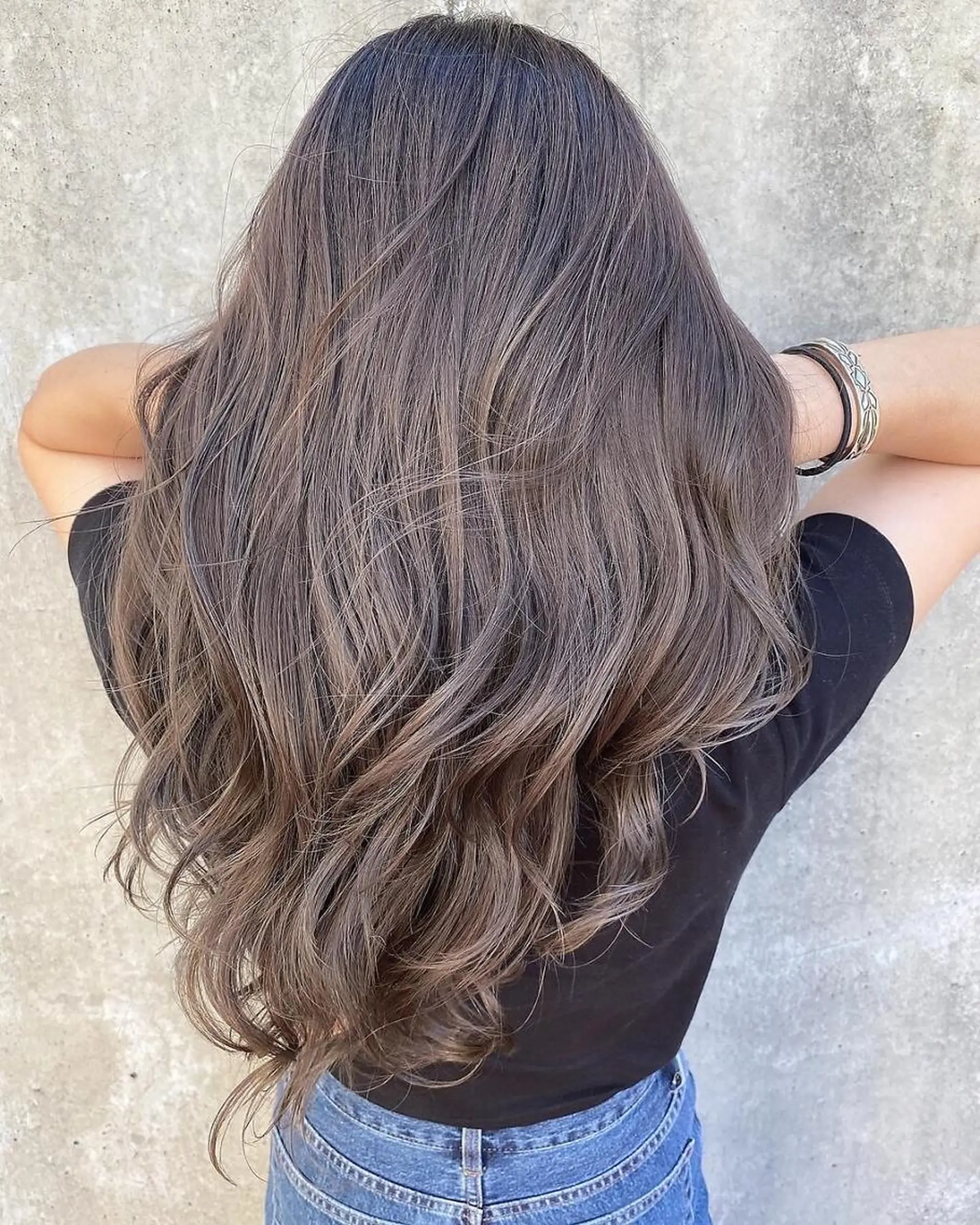 ロング カラー アディクシーカラー バレイヤージュ ブリーチ ケアブリーチ 透明感カラー ヘアカラー トリートメント Grow by NYNY 打越裕樹のヘアスタイル