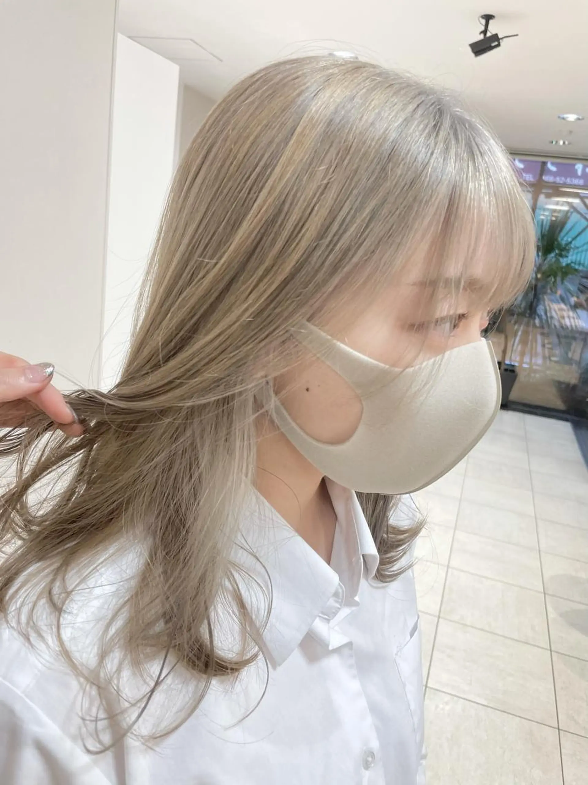 セミロング カラー ヘアアレンジ ヘアカラー トリートメント 【Sweep】おじま のぞみのヘアスタイル