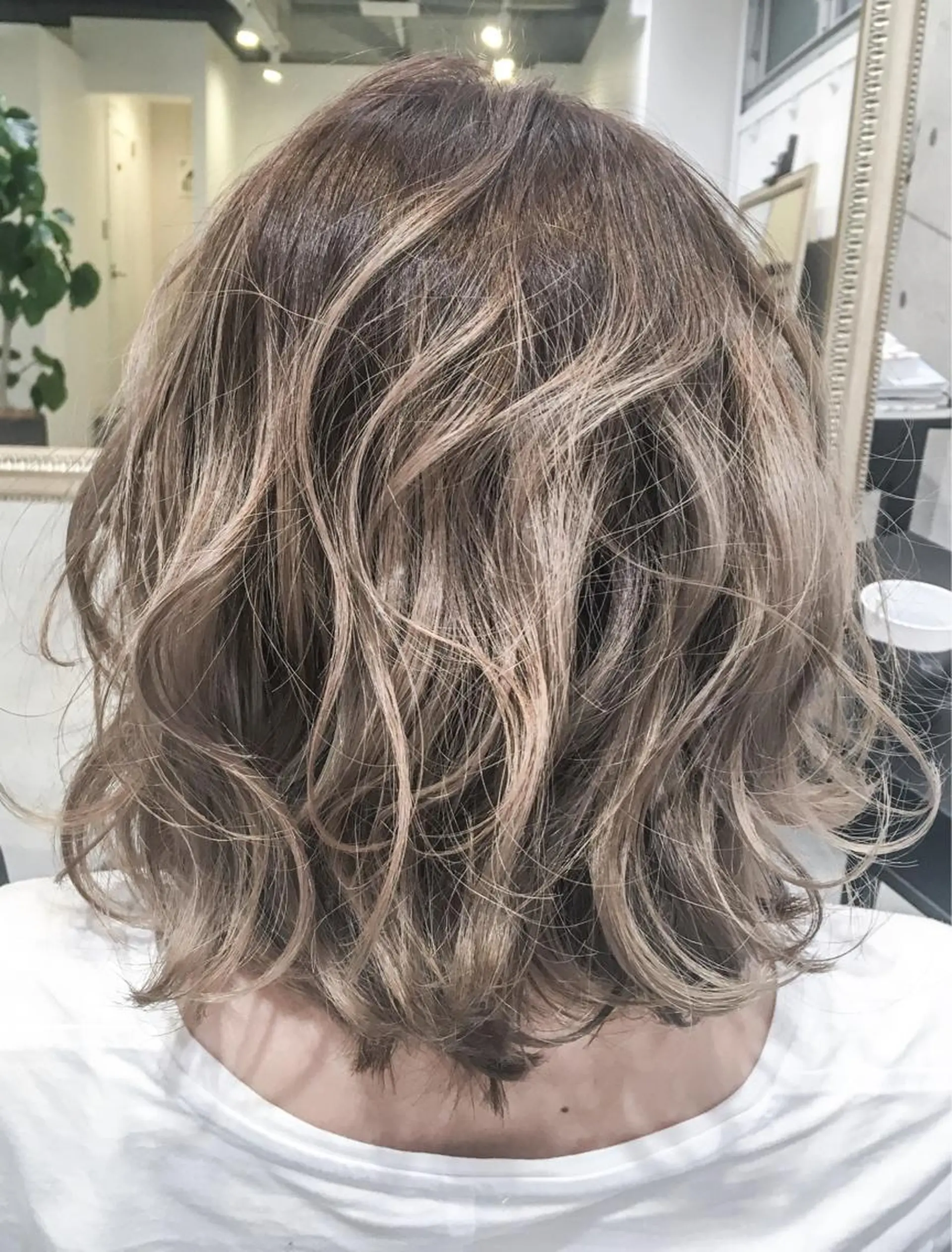 ミディアム LITTY所属・レイヤー/髪質改善 /山永圭介のヘアスタイル