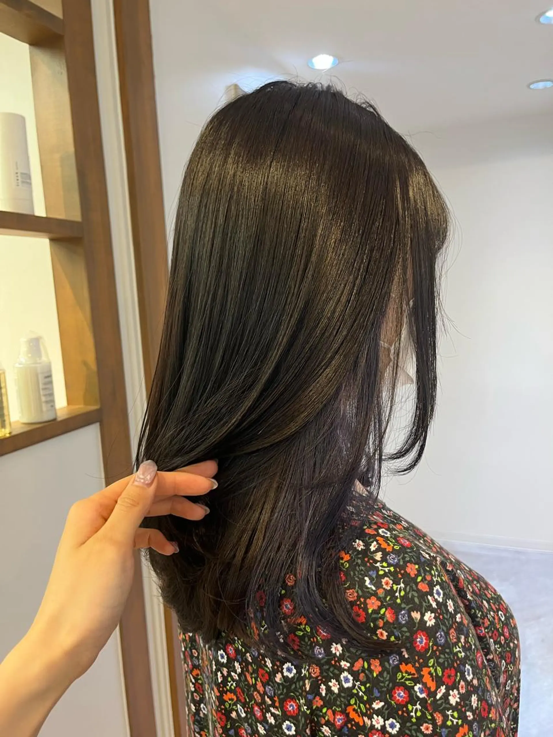 ロング カラー ヘアアレンジ イルミナカラー シルバー カット ヘアカラー トリートメント 店長/ 加藤 流菜のヘアスタイル