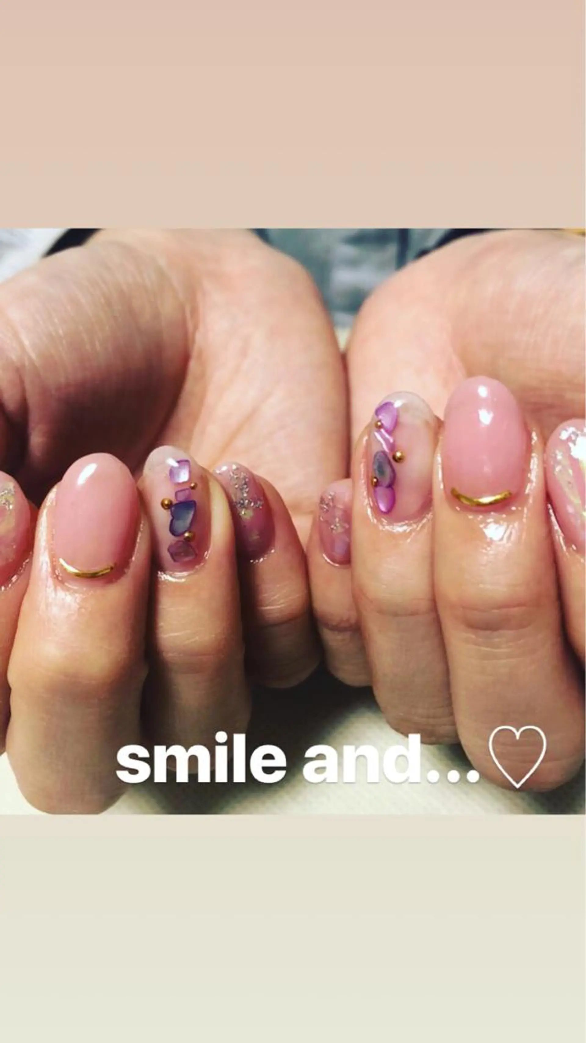 ネイル クリアネイル ゴールド ピンク その他(ネイル) スマイル アンド所属・小嶌 恵のネイルデザイン