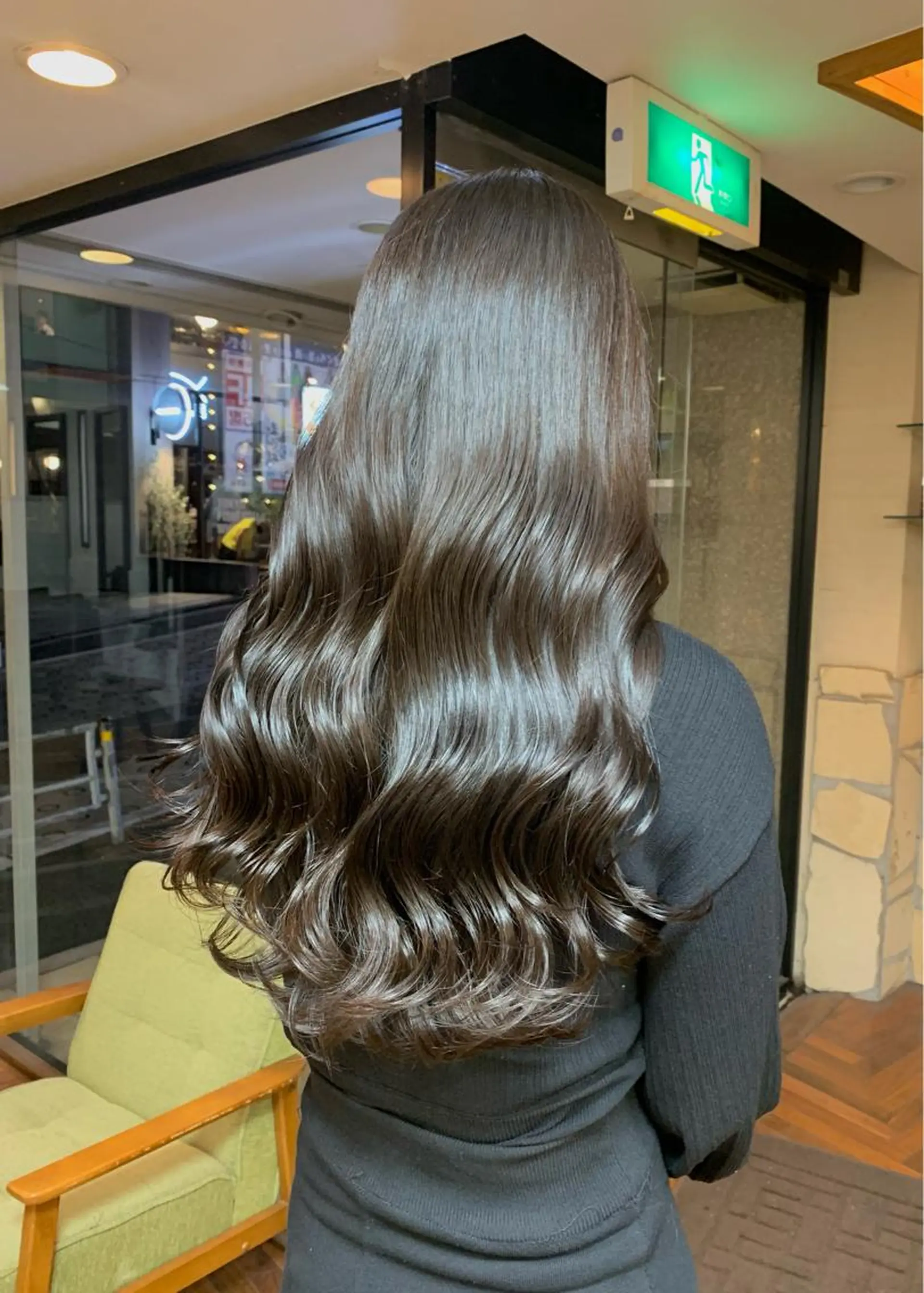 ロング カラー ブリーチ グレージュ ブリーチなしカラー LUMO所属・矢野 晃平のヘアスタイル