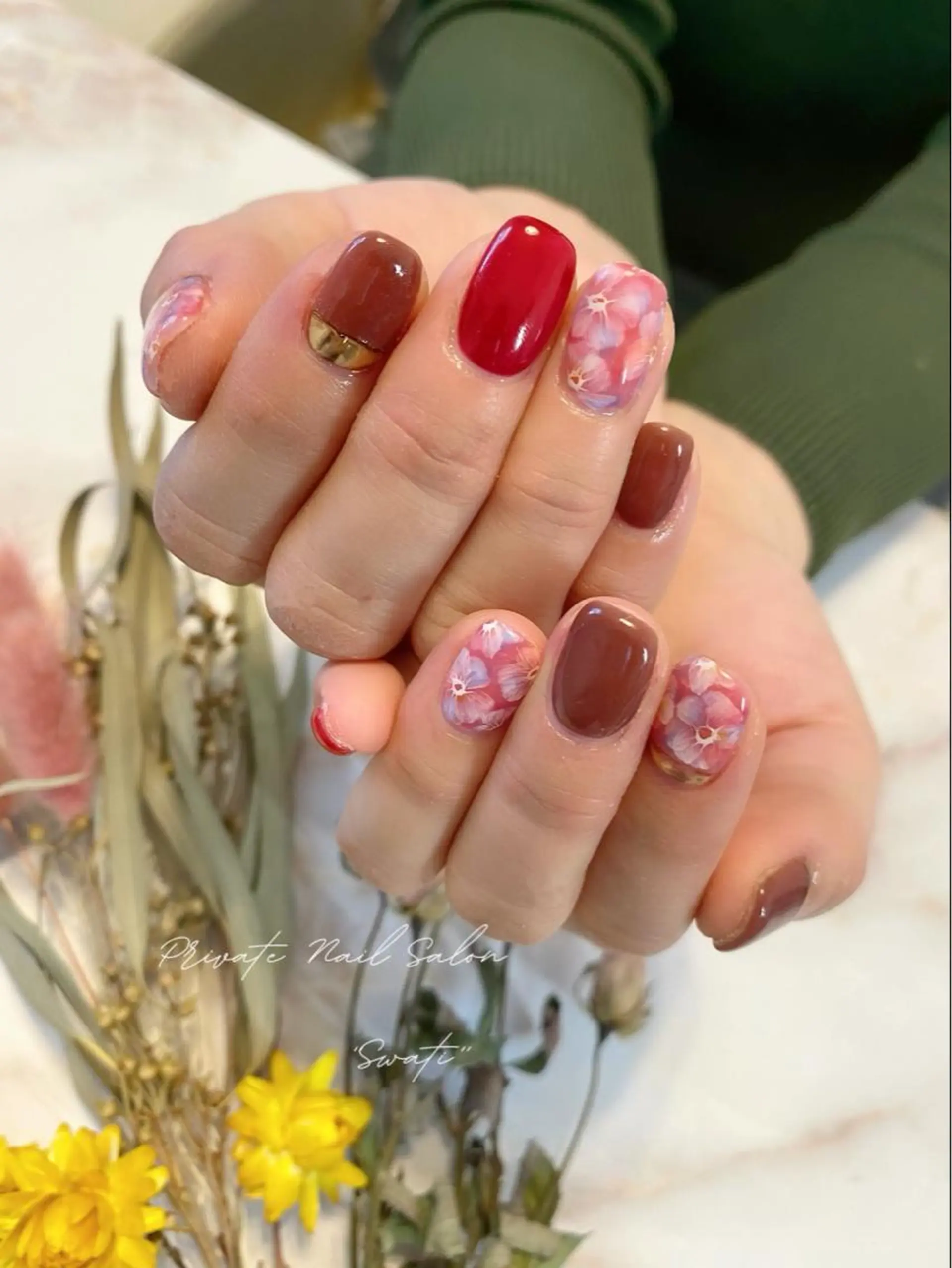 ネイル アートネイル フラワーネイル オフィスネイル バレンタイン 冬ネイル yuko （ネイリスト）のネイルデザイン