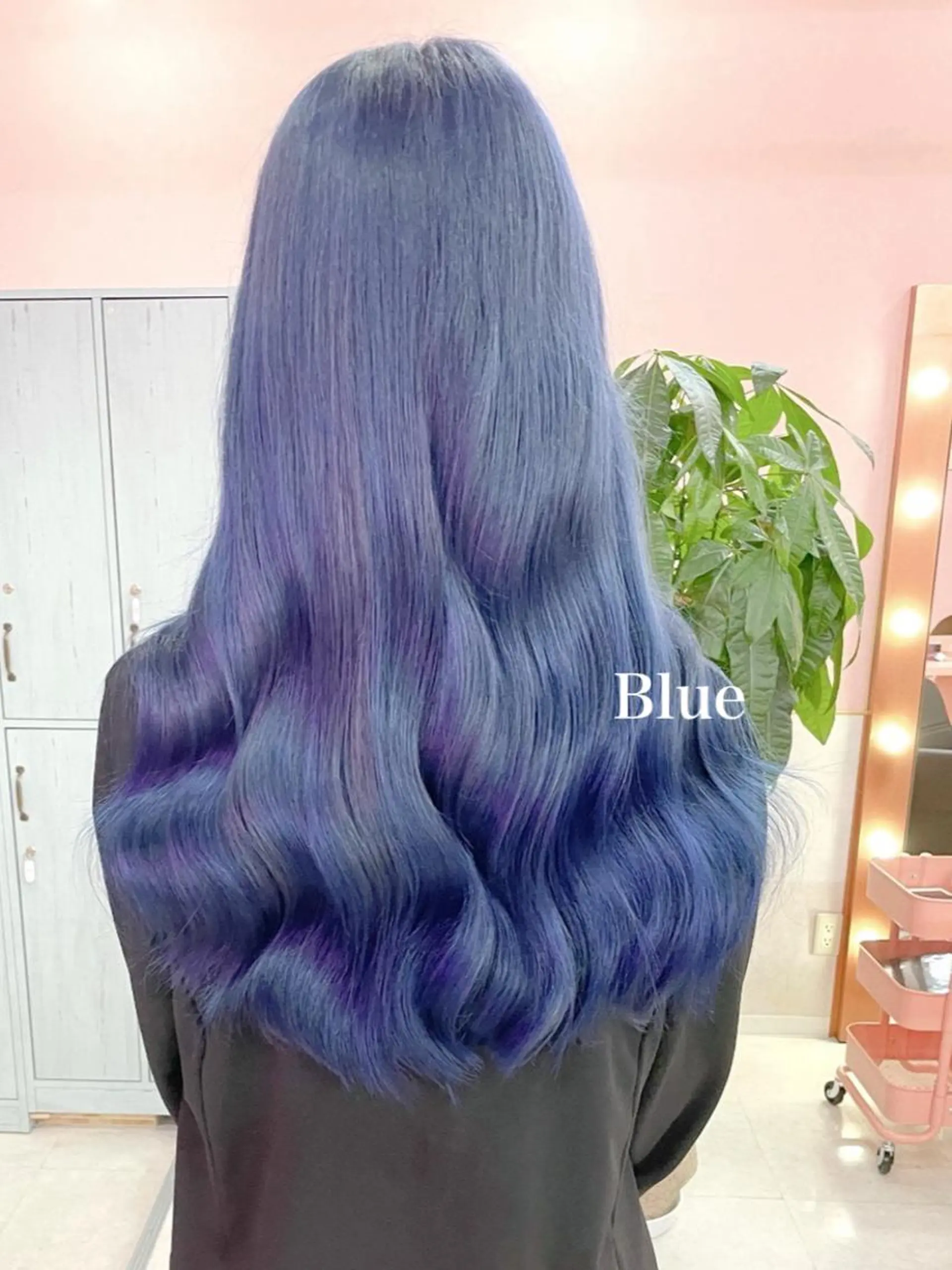 カラー アッシュ アッシュグレー アッシュグレージュ バレイヤージュ ミストバング ヘアカラー トリートメント ヘアセット デザインカラー MIKU🦋のヘアスタイル