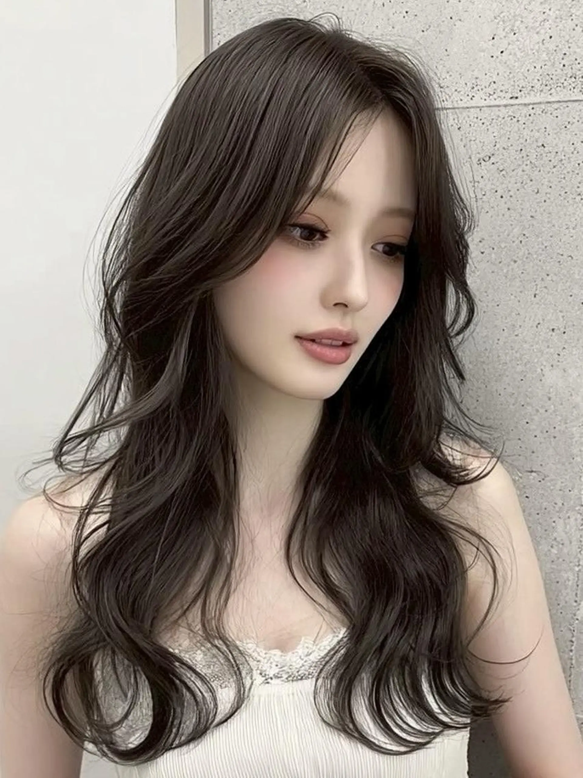 ミディアム カラー ブリーチ ケアブリーチ ダブルカラー 顔周りカット 韓国風ヘア eve🐰束間まつ毛 /透明感カラーのヘアスタイル