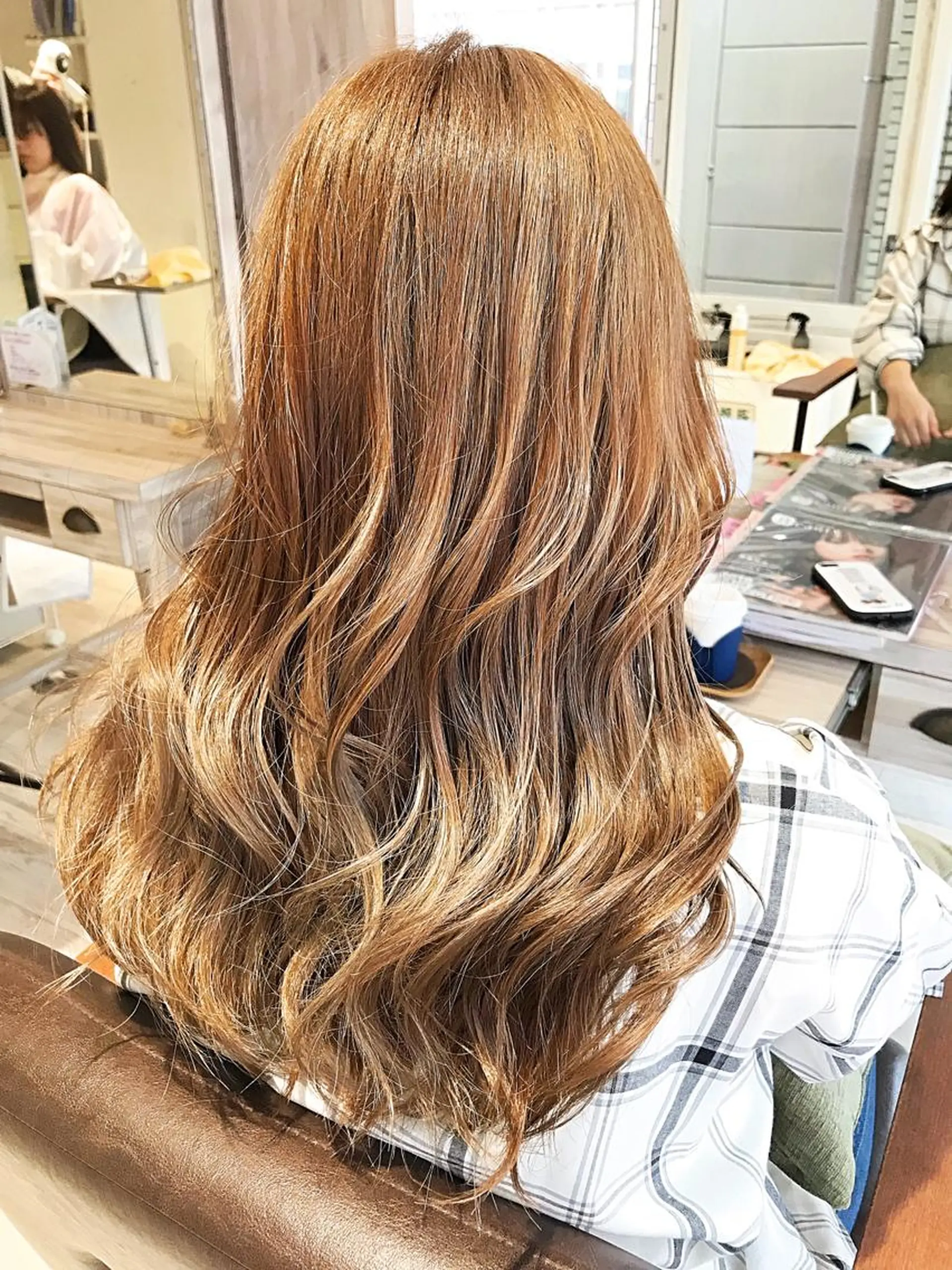 ミディアム ミルクティーベージュ 山本勝志のヘアスタイル