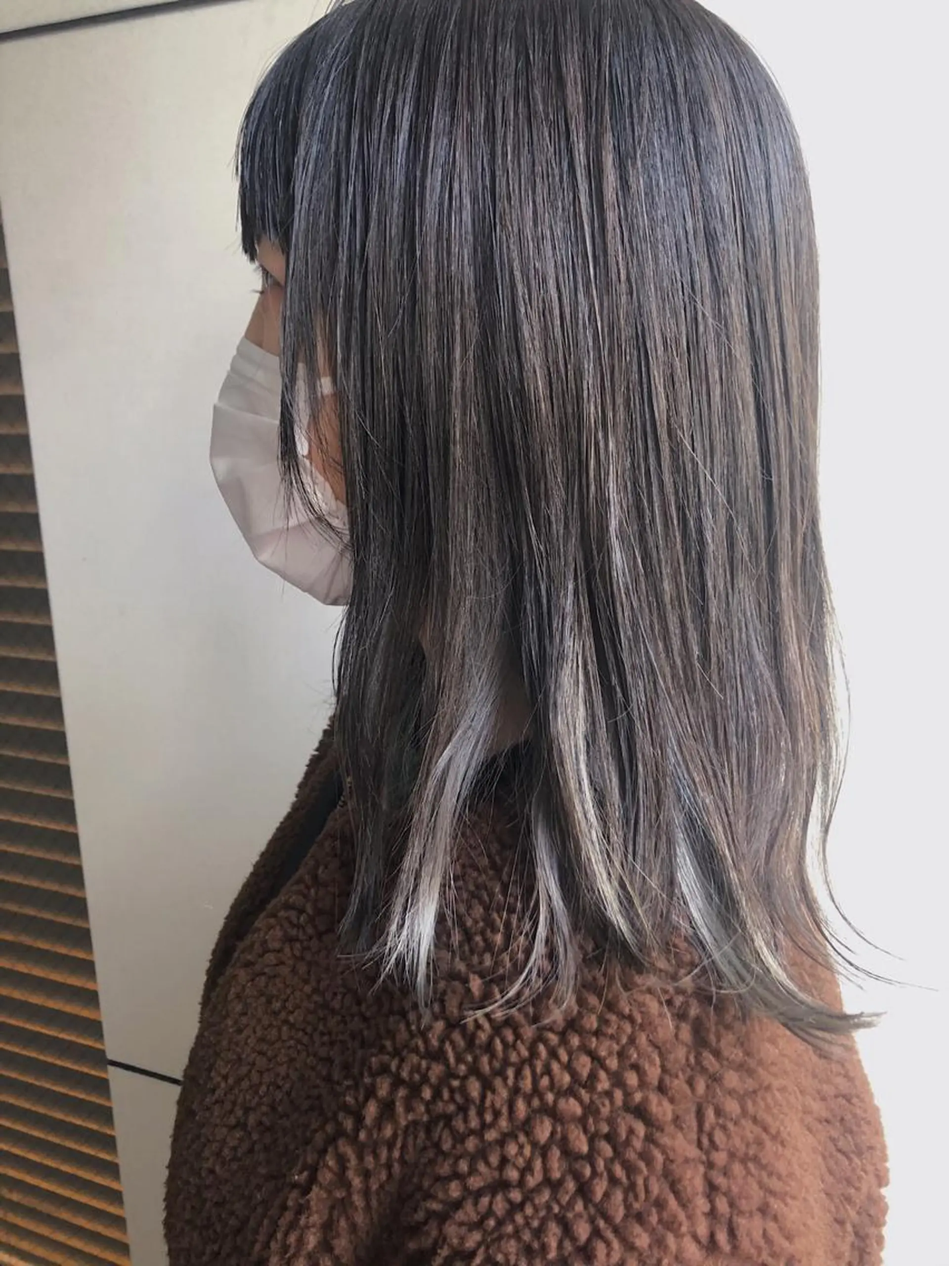 セミロング カラー 長井 美佳のヘアスタイル