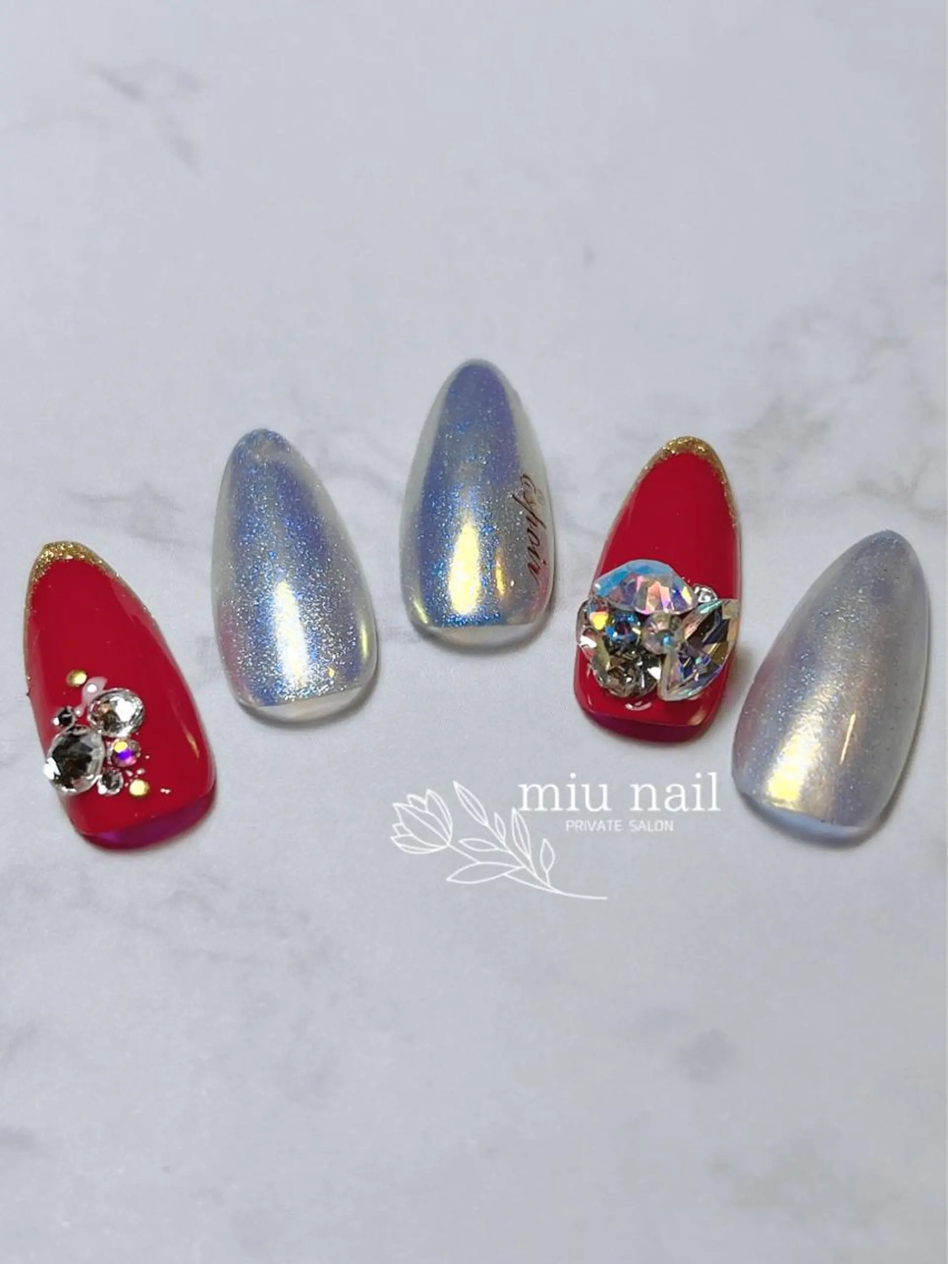 ネイル 杉本 孝美のネイルデザイン