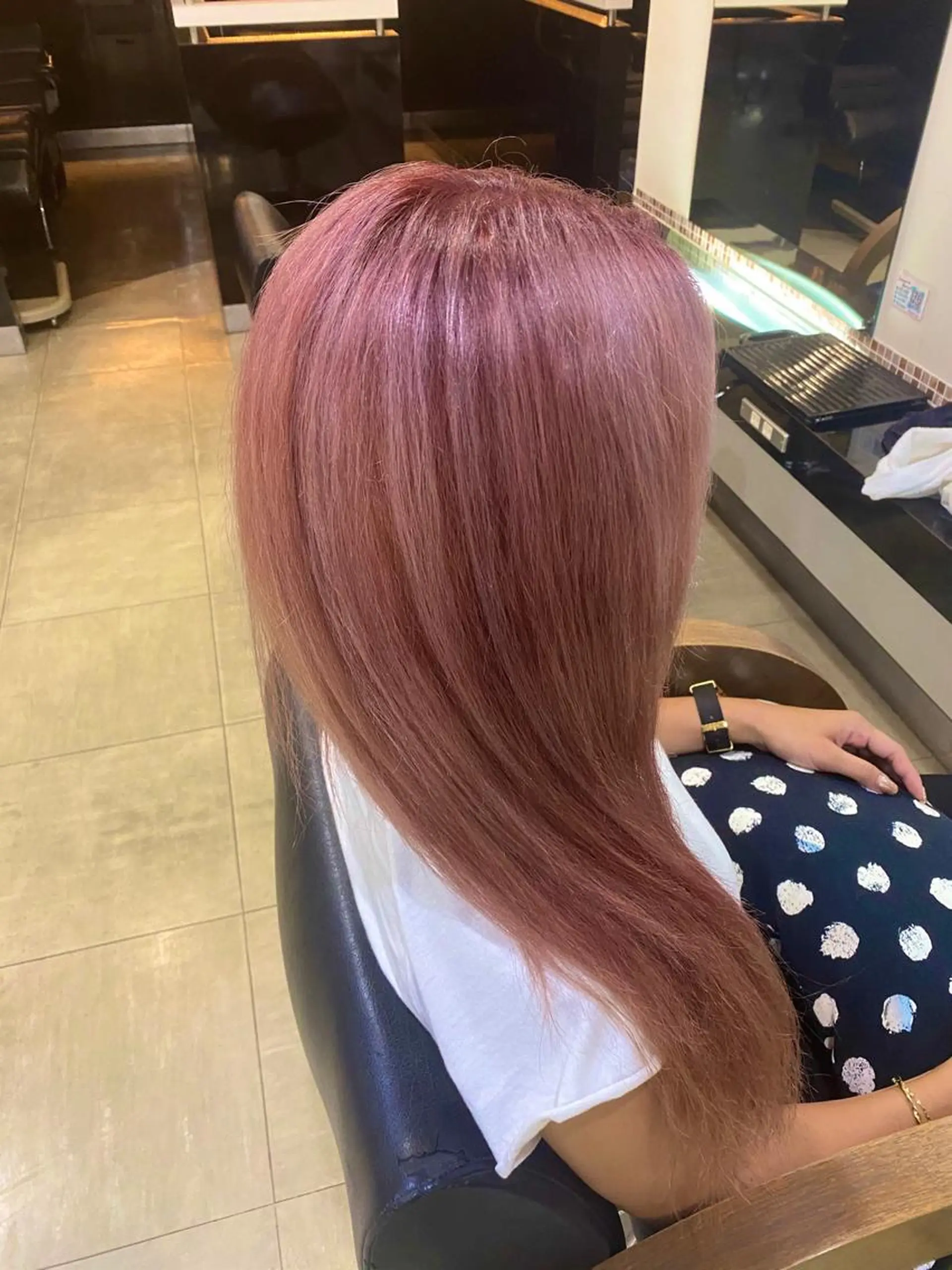 ロング カラー ヘアアレンジ ピンクカラー DISCOHAIRsanc（ルジャルダン町田）所属・烏山 達也のヘアスタイル