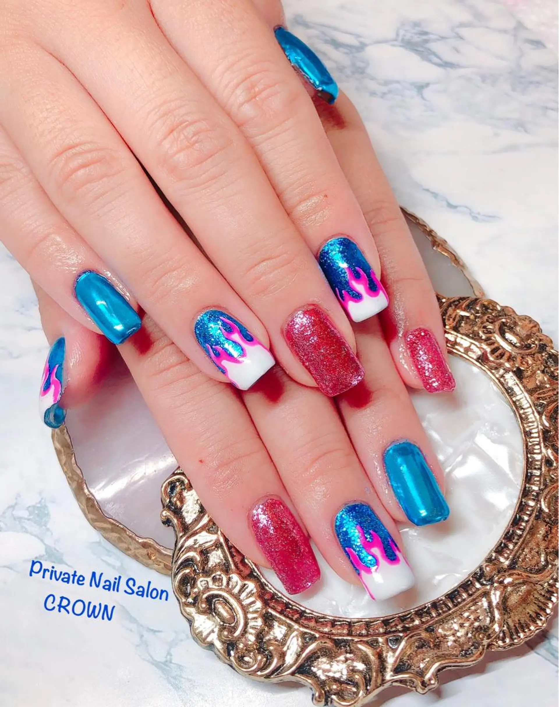 ネイル CROWN プライベートサロンのネイルデザイン