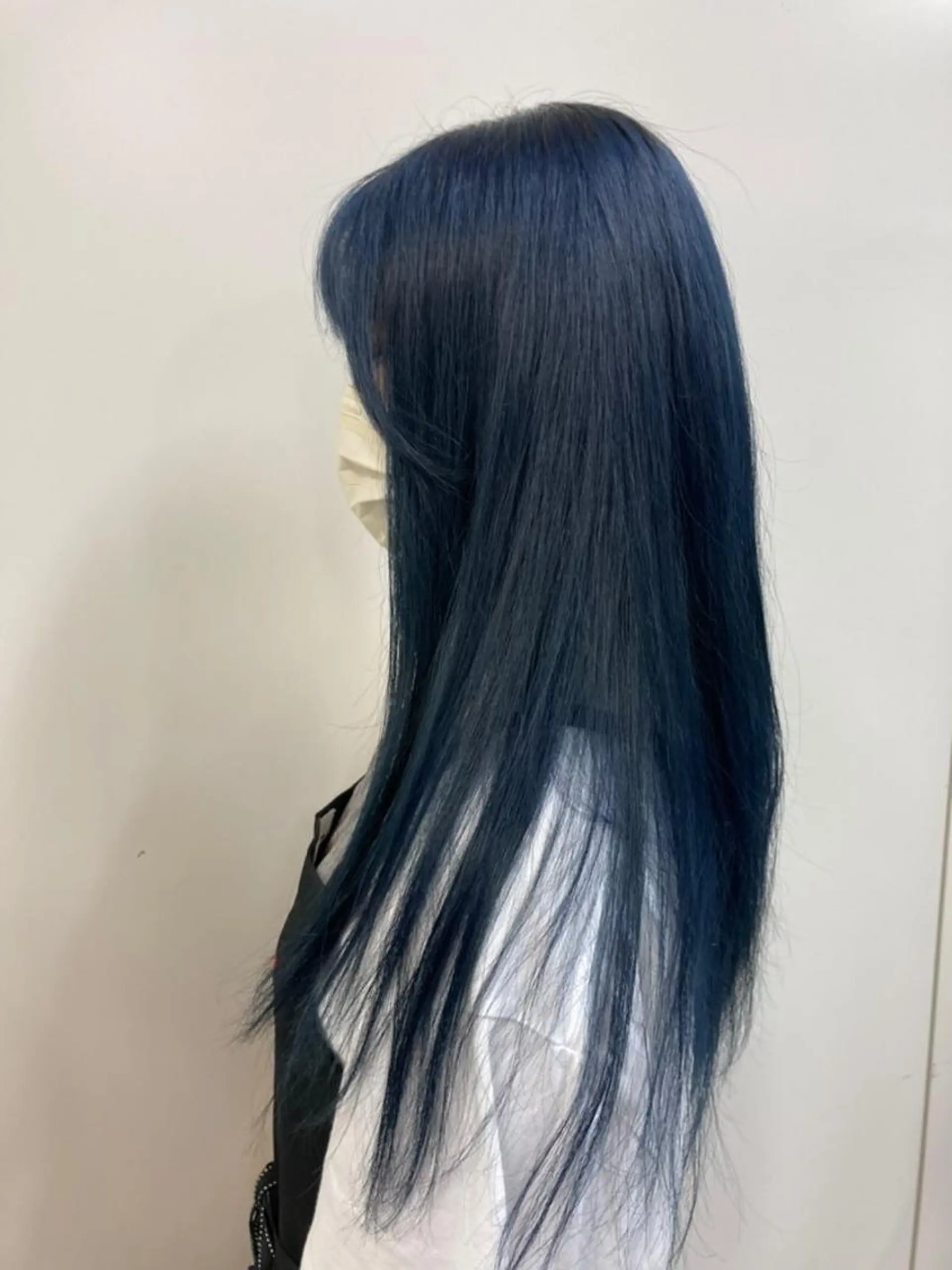 ロング カット ヘアカラー Airi 韓国y2k レイヤーカットのヘアスタイル