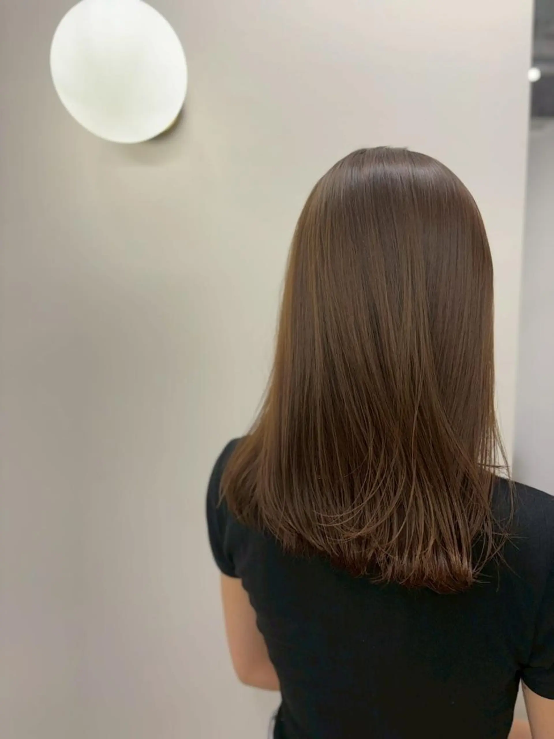 セミロング カラー ベージュカラー ブリーチ ブラウンカラー ケアブリーチ 透明感カラー ヘアカラー トリートメント 癒しの半個室サロン 🌿ROW町田のヘアスタイル