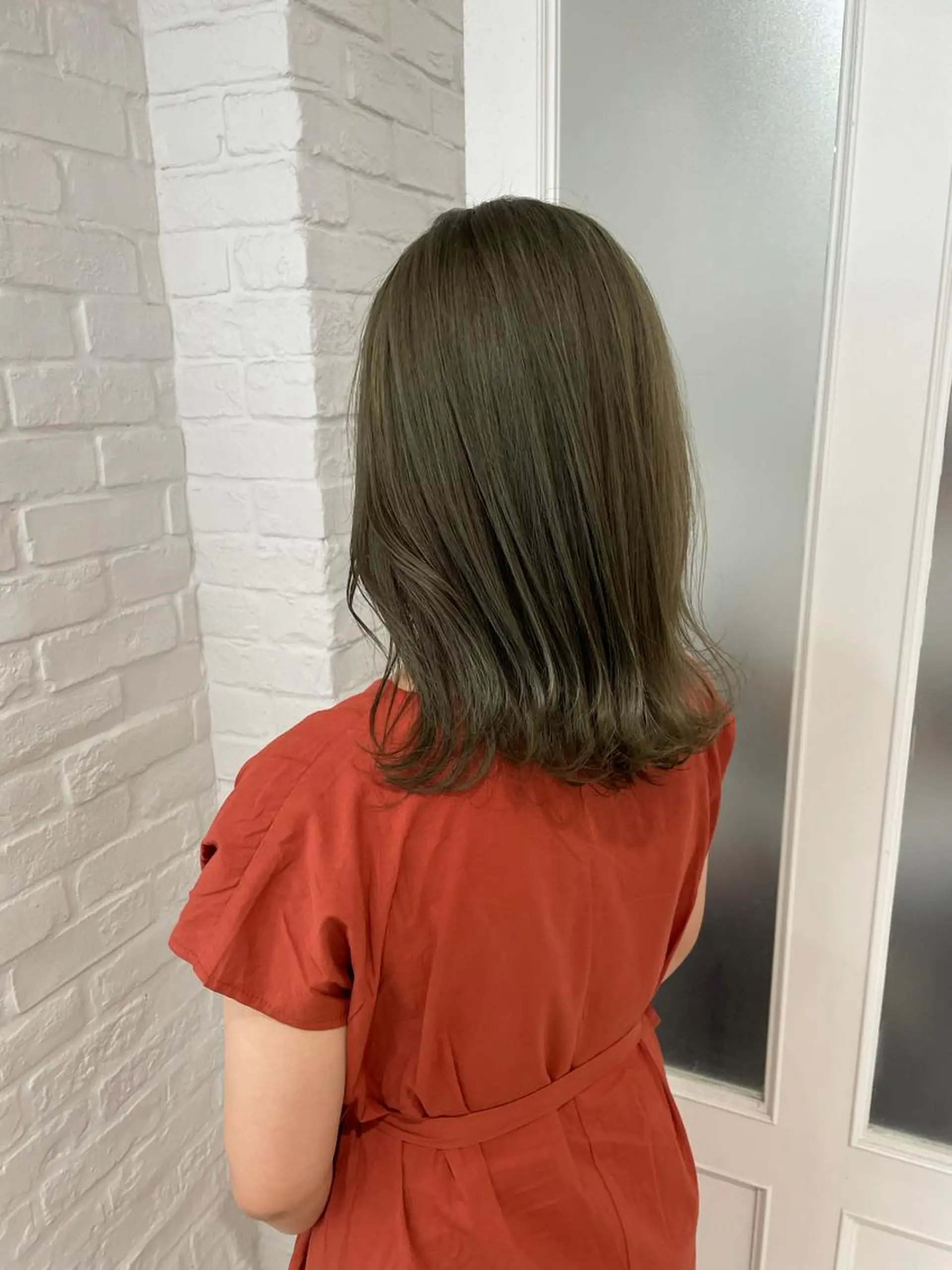 ミディアム 米津 優花のヘアスタイル