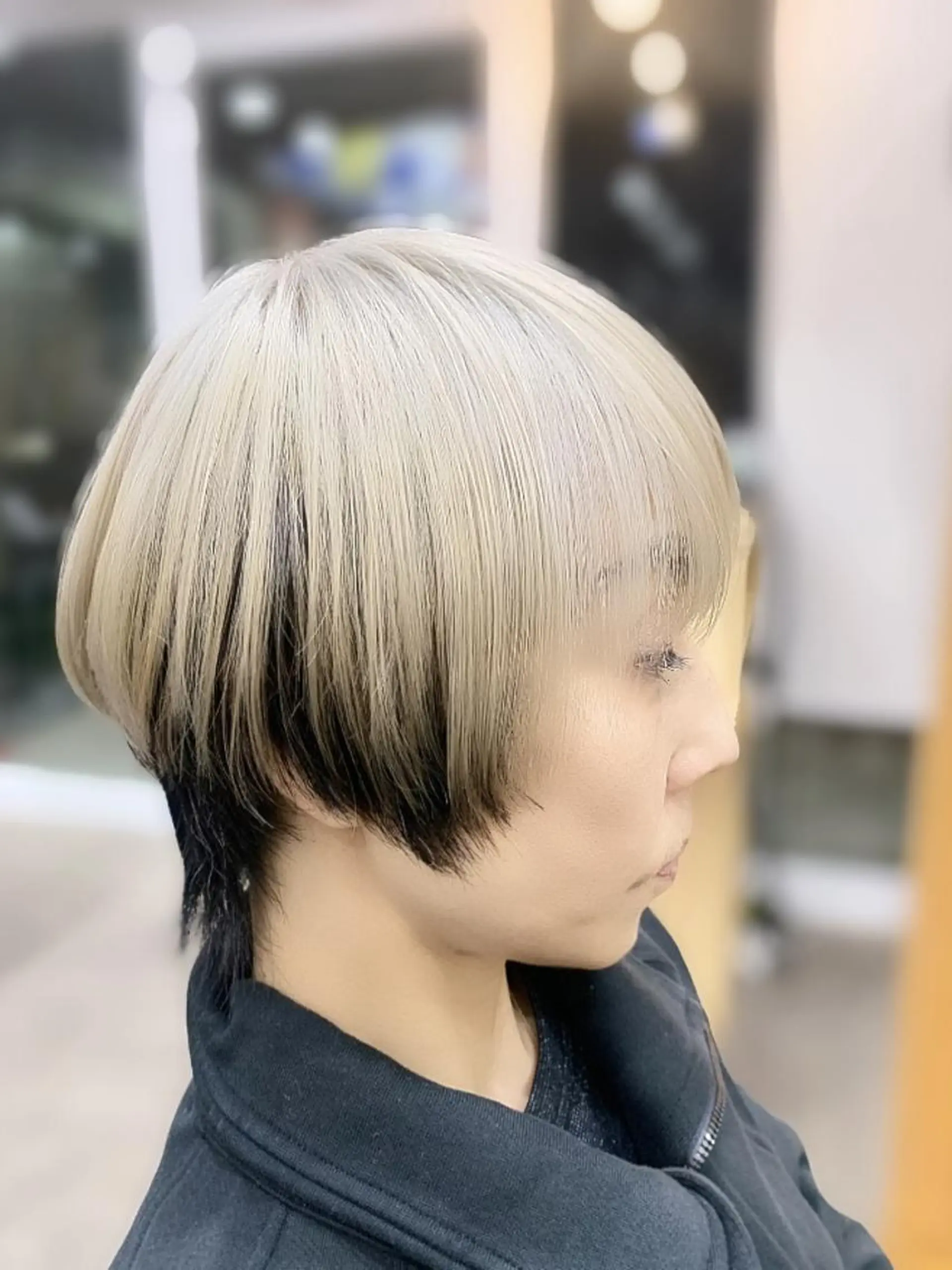 ショート カラー バレイヤージュ ブリーチ ブロンド ケアブリーチ ダブルカラー ヘアカラー トリートメント hair salon mementoのヘアスタイル