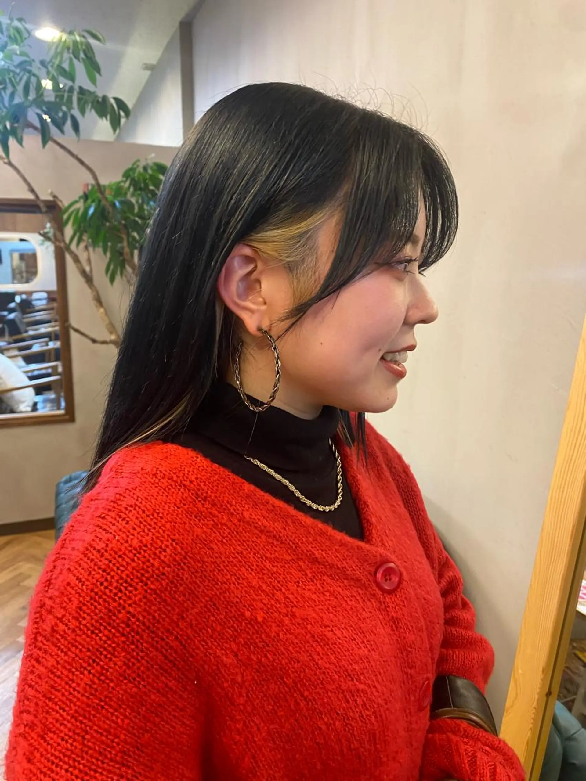 セミロング カラー esu西梅田所属・ena/ブリーチなし 透明感・レイヤー🎀のヘアスタイル