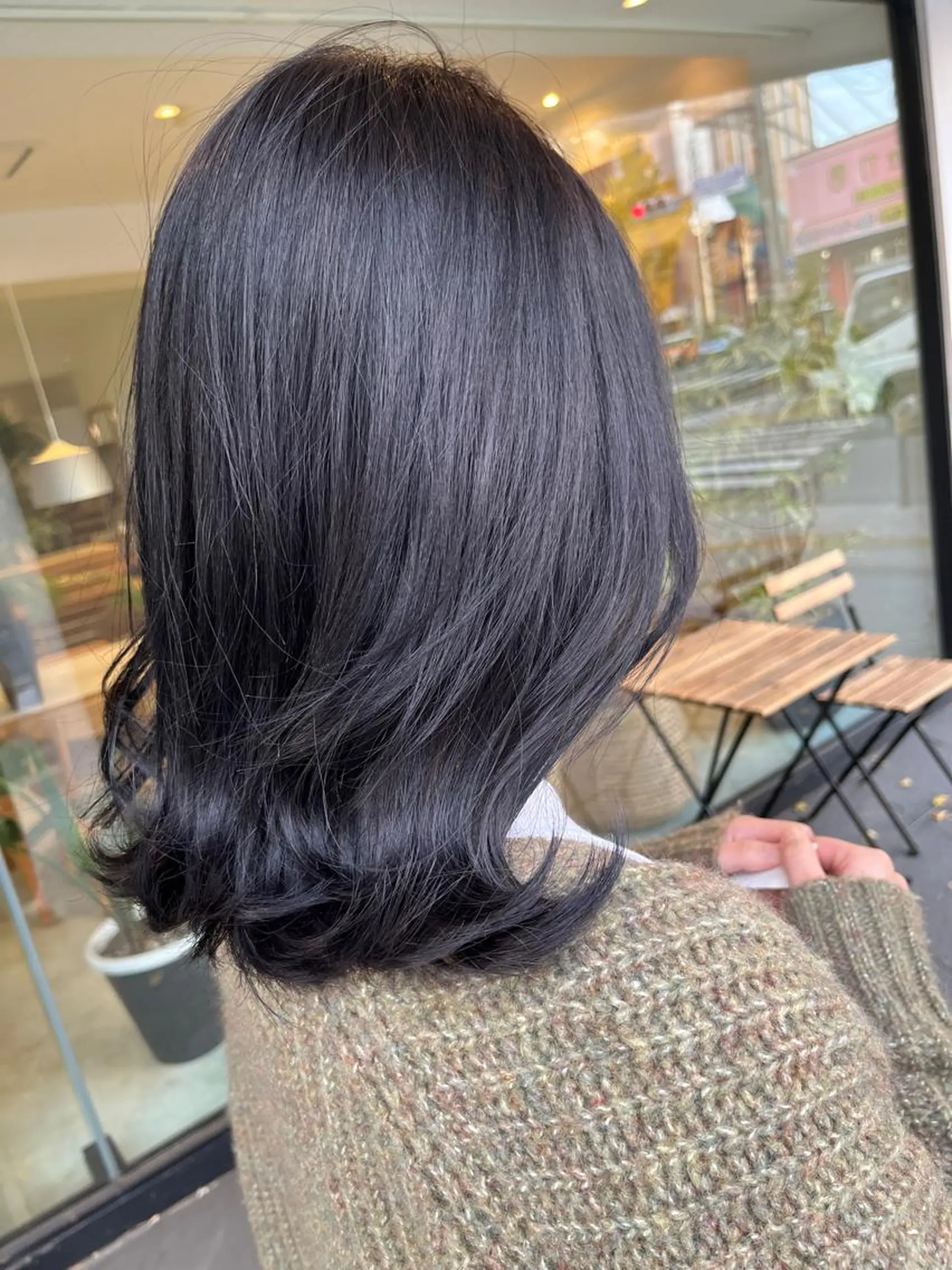 ミディアム カット ヘアカラー hoNua. 栄/透明感カラーのヘアスタイル