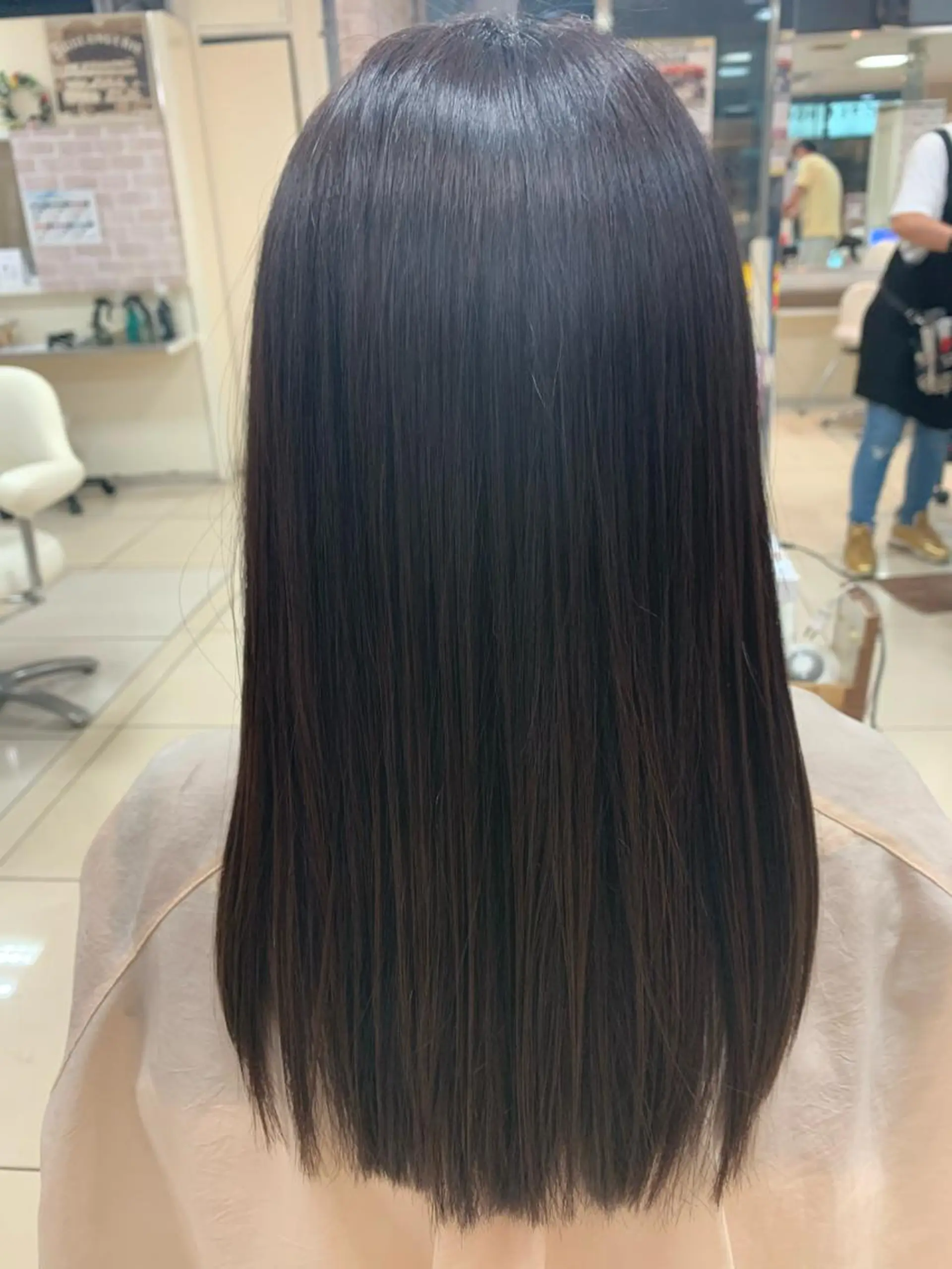 セミロング くせ毛 トリートメント 酸熱トリートメント 暖色系カラー❤️櫻井 亜美のヘアスタイル