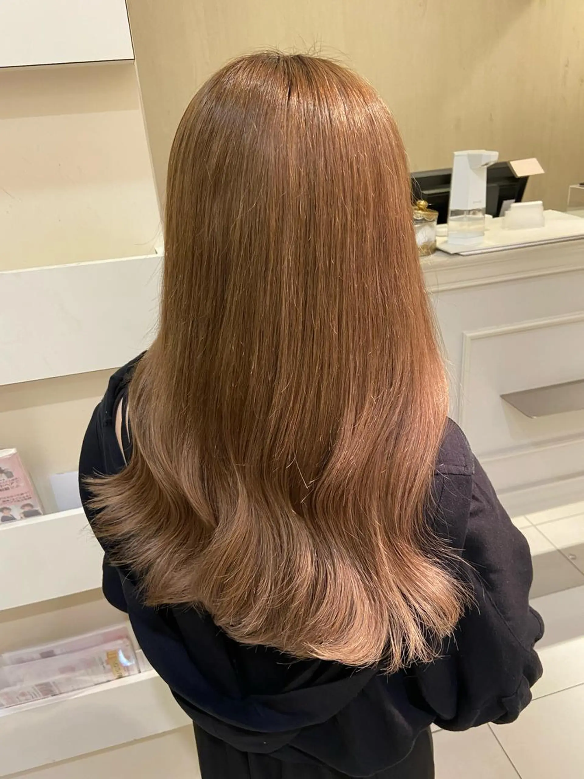 セミロング カラー シールエクステ ベージュカラー ブリーチ ケアブリーチ ダブルカラー 新宿/韓国ヘア 中明度カラー/かやのヘアスタイル