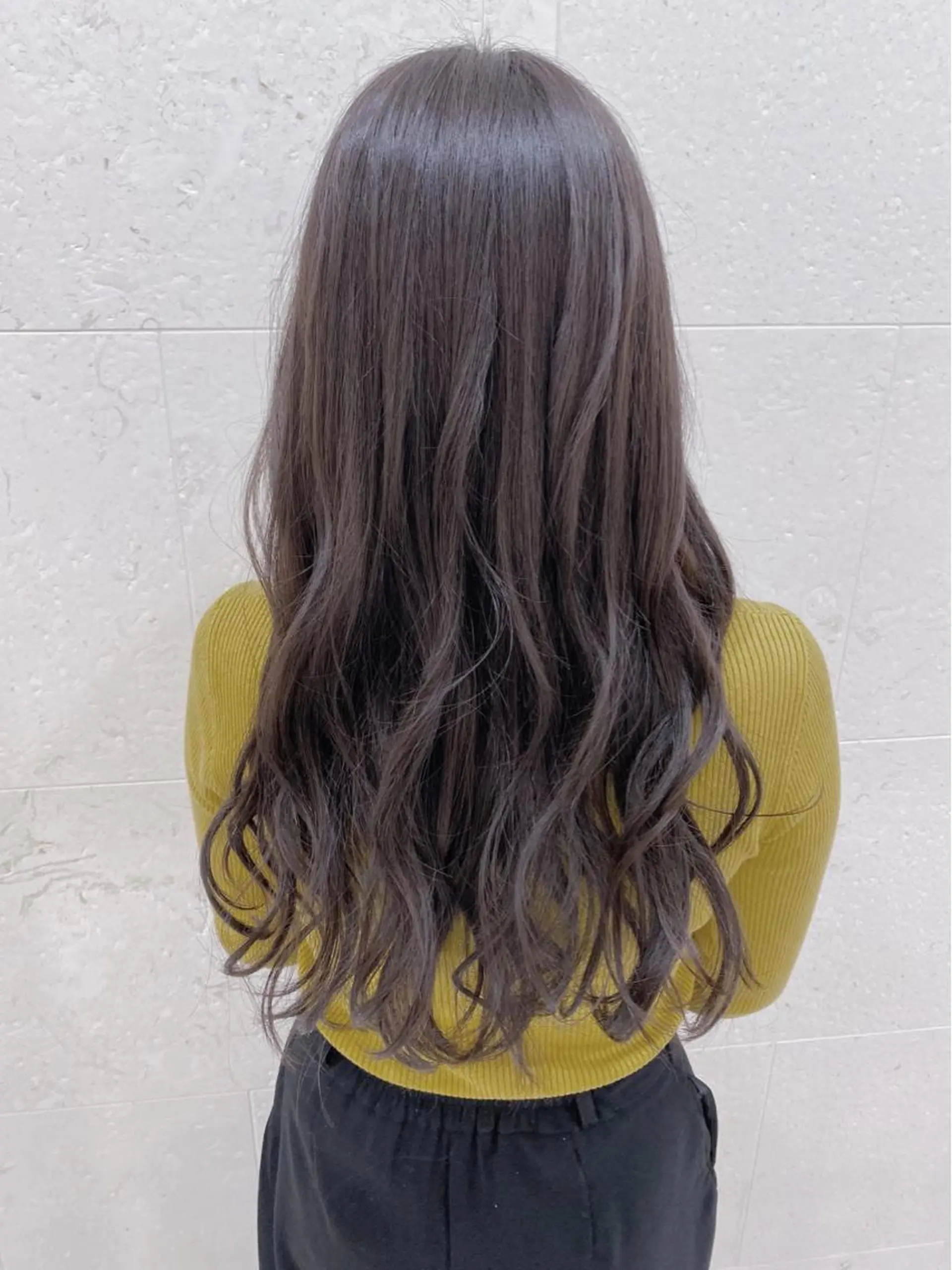 セミロング カラー アディクシーカラー グレージュ ヘアカラー トリートメント shanti 渡辺新也✂️のヘアスタイル