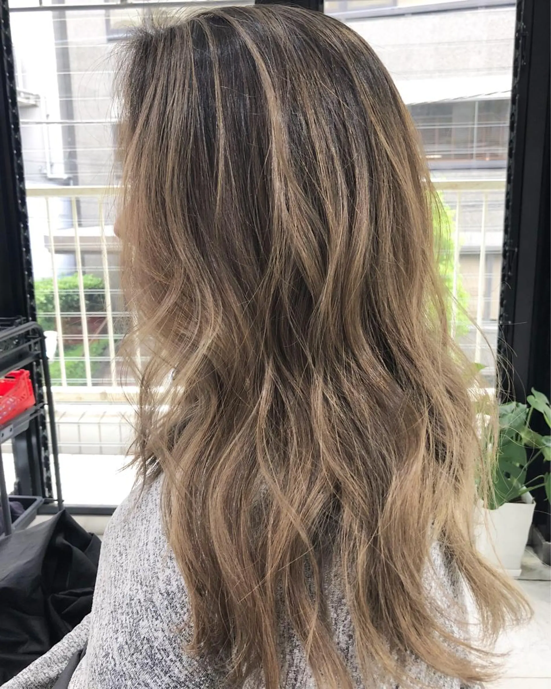 ロング カラー レイヤーカット BLend 渋谷のヘアスタイル