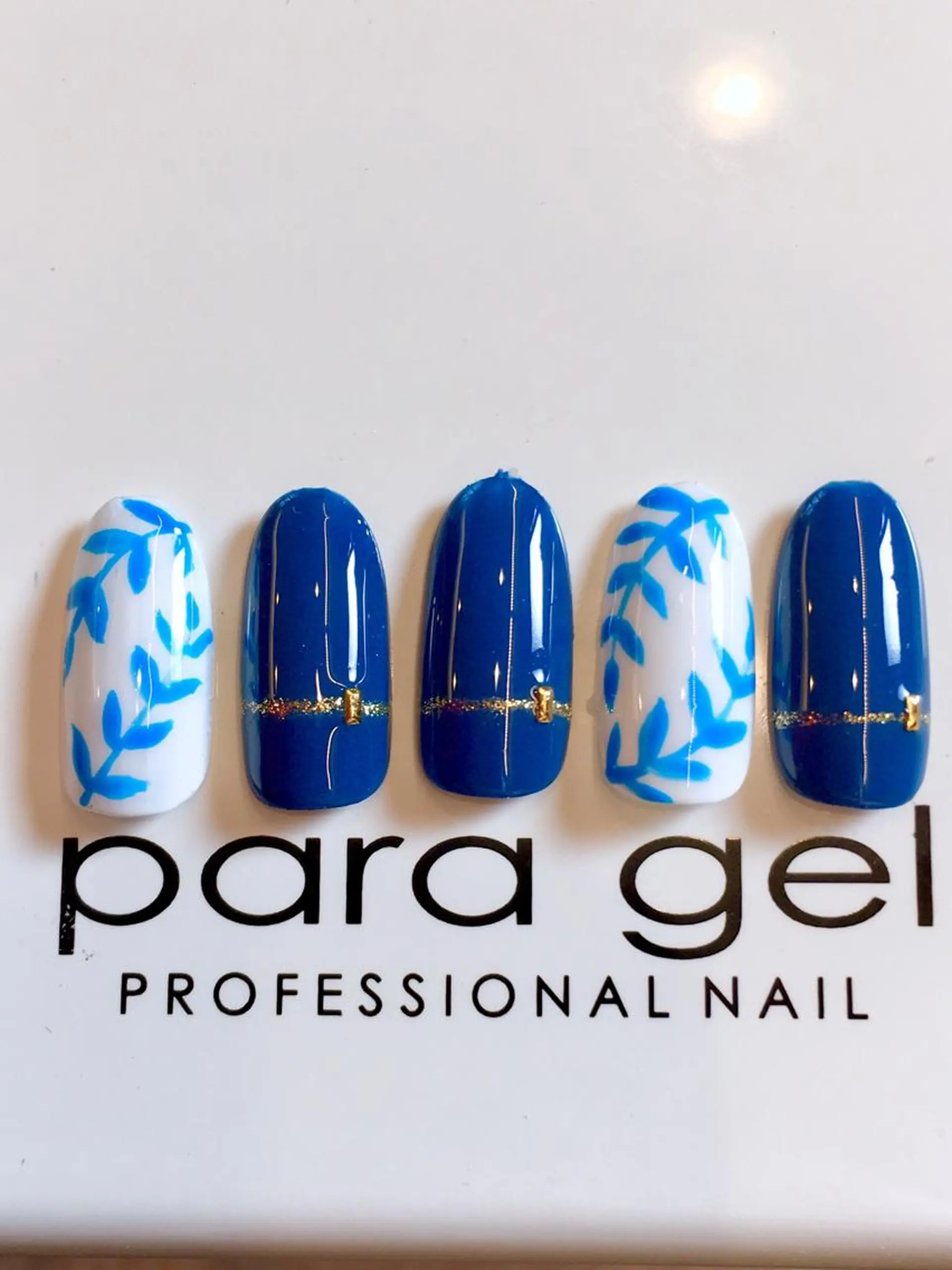 ネイル フットネイル ジェルネイル ミラーネイル パラジェル 春ネイル ハンドネイル clover nailのネイルデザイン