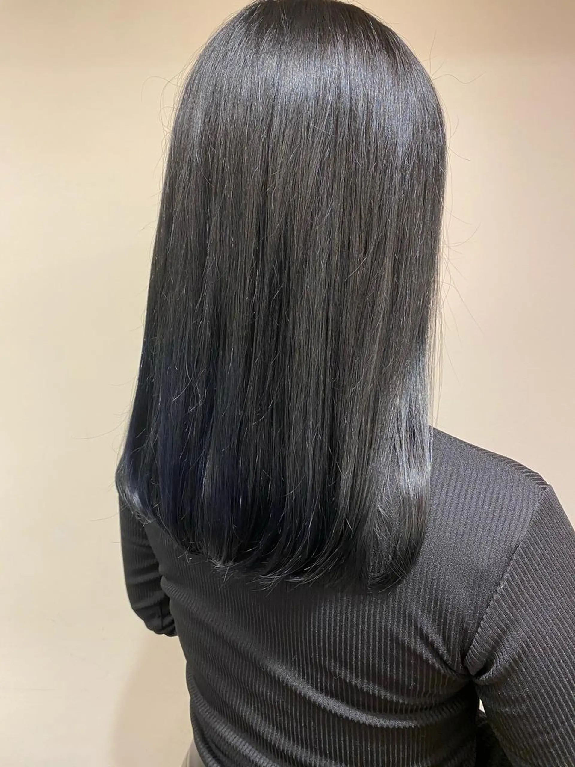 セミロング Savoir GRANMASH【サヴォア　グランマッシュ】所属・ショート/レイヤー/ 透明感/グレージュのヘアスタイル