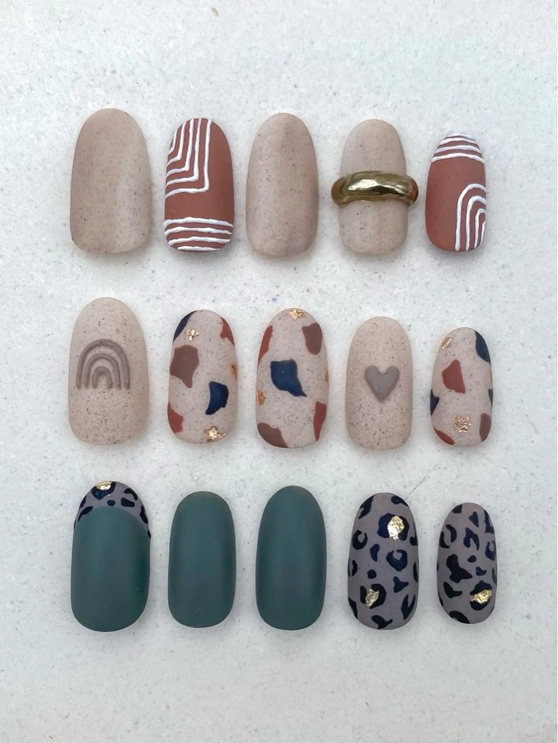 ネイル アニマル柄 ジェルネイル ハート マットネイル SUNNY BAE. 🌼MIZUKIのネイルデザイン