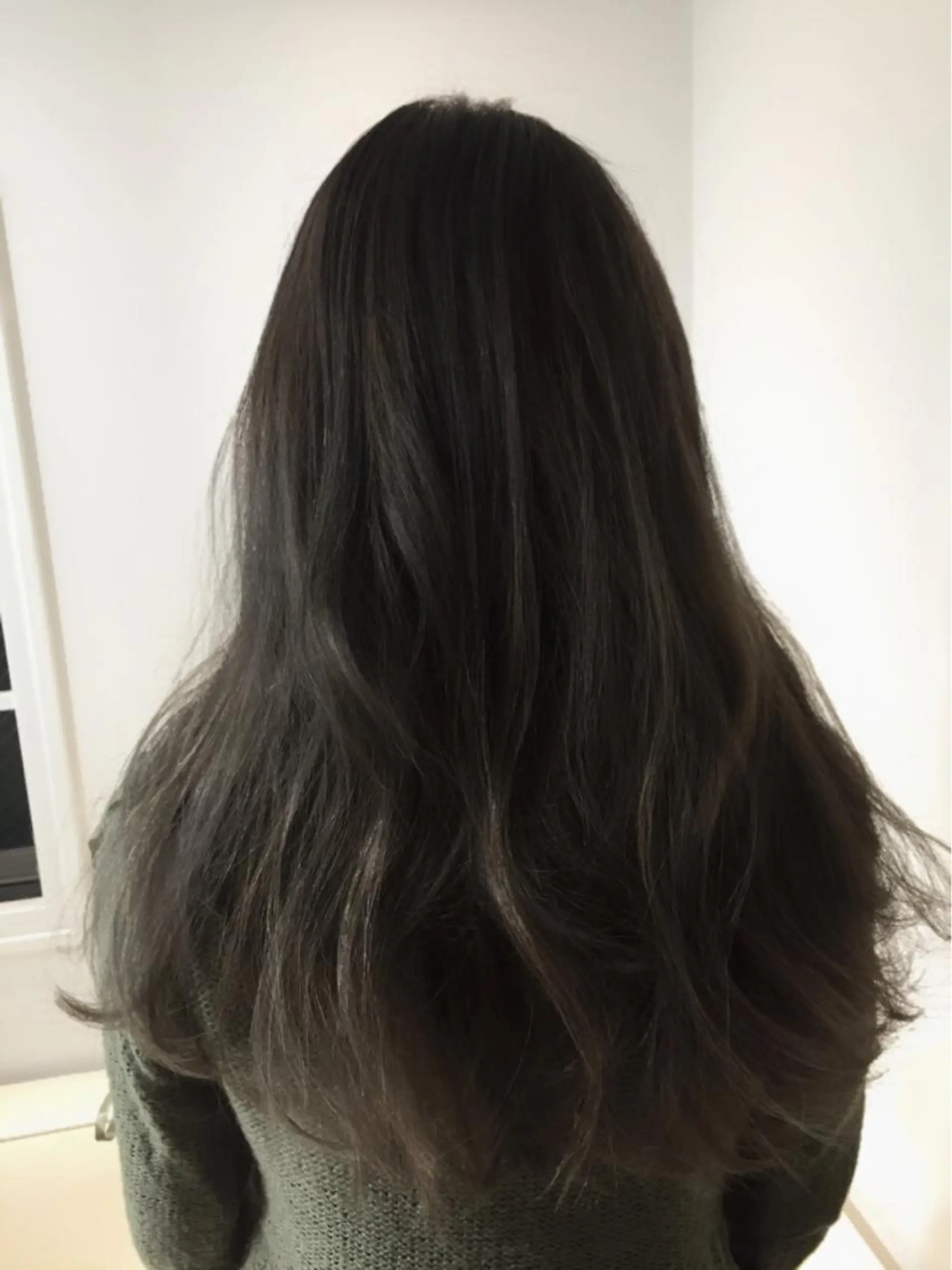 セミロング カラー ヘアアレンジ 透明感カラー ダークグレー ダークグレージュ グレージュ パープルカラー ヘアカラー トリートメント ヘアセット ✨ハイクオリティ✨ 山本香也のヘアスタイル