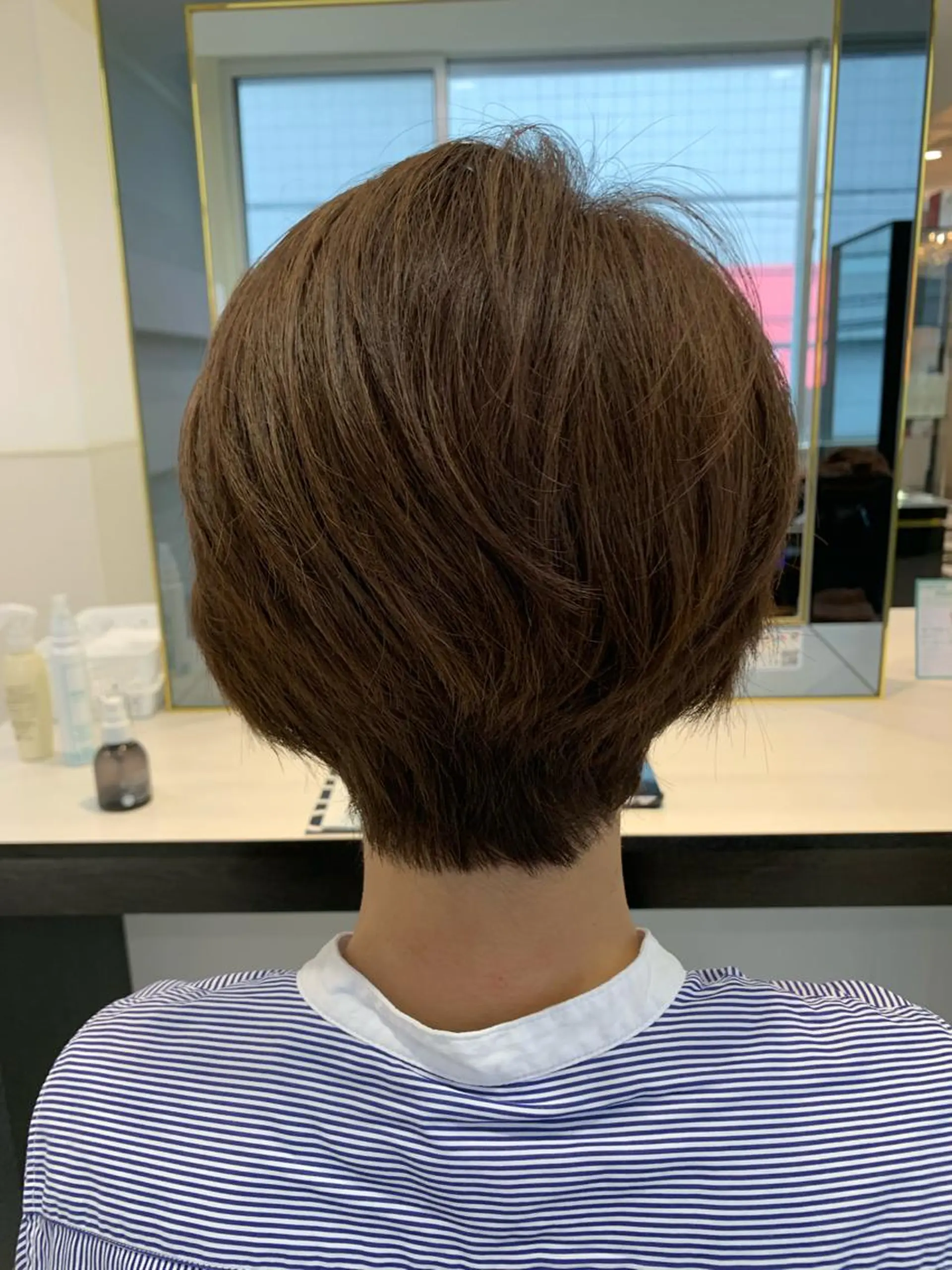 ショート カラー 小田切 栄司のヘアスタイル