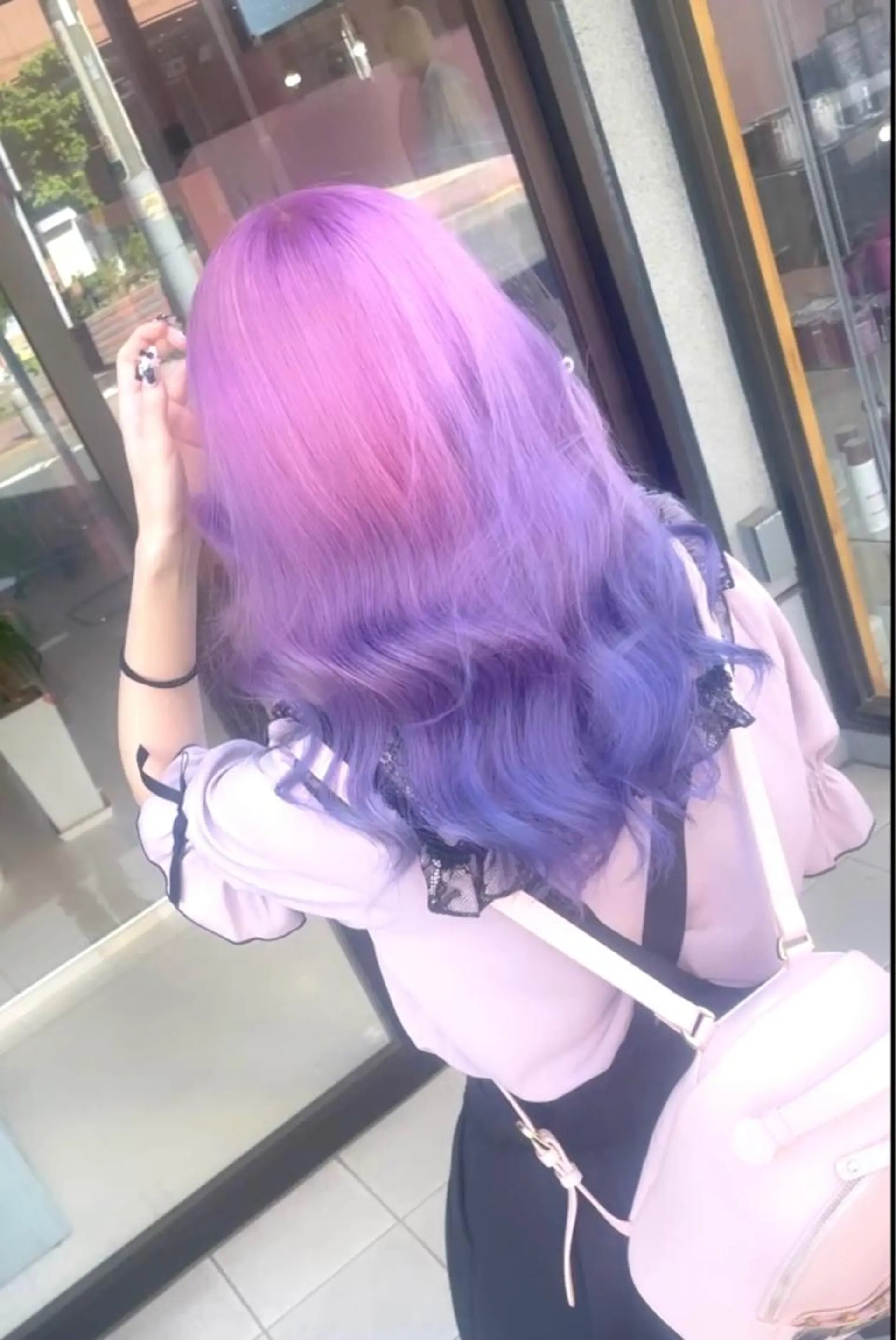 ミディアム カラー ヘアカラー トリートメント ブリーチ指名No.1 MANATO🎨🌈のヘアスタイル