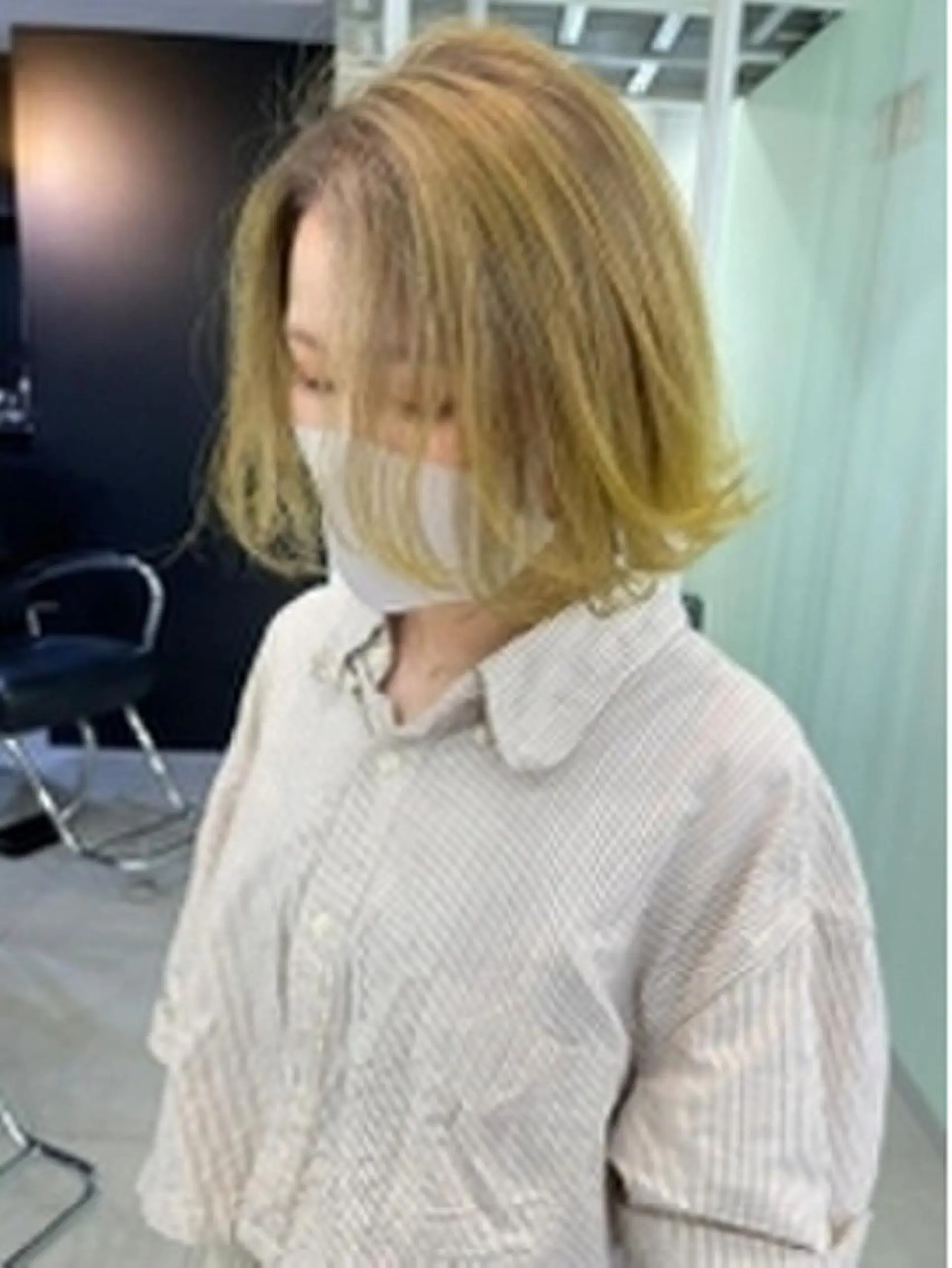 ミディアム カラー 前田 桃花のヘアスタイル