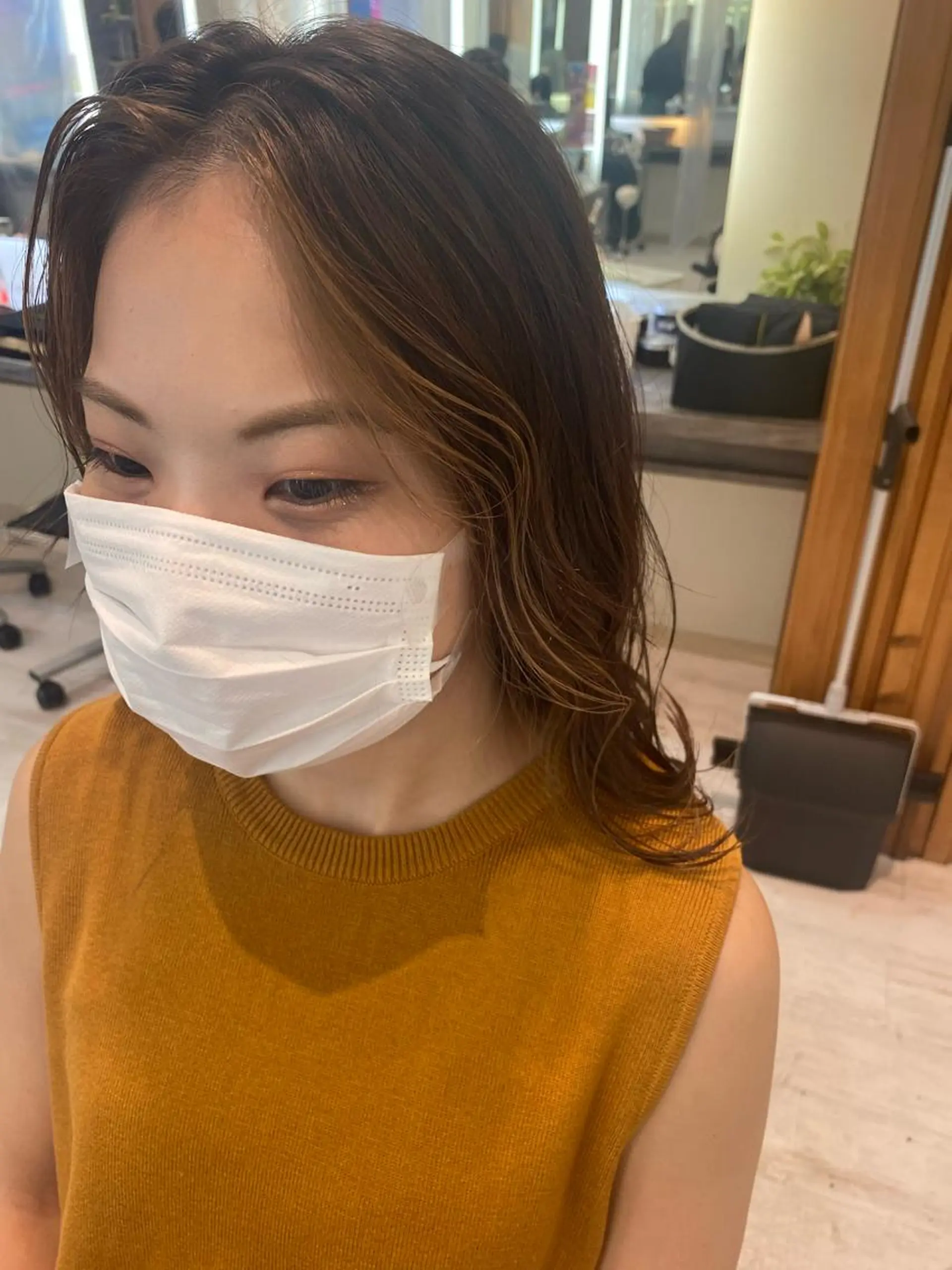 ロング ミストバング ベージュ/インナー カラー🤍Rieのヘアスタイル