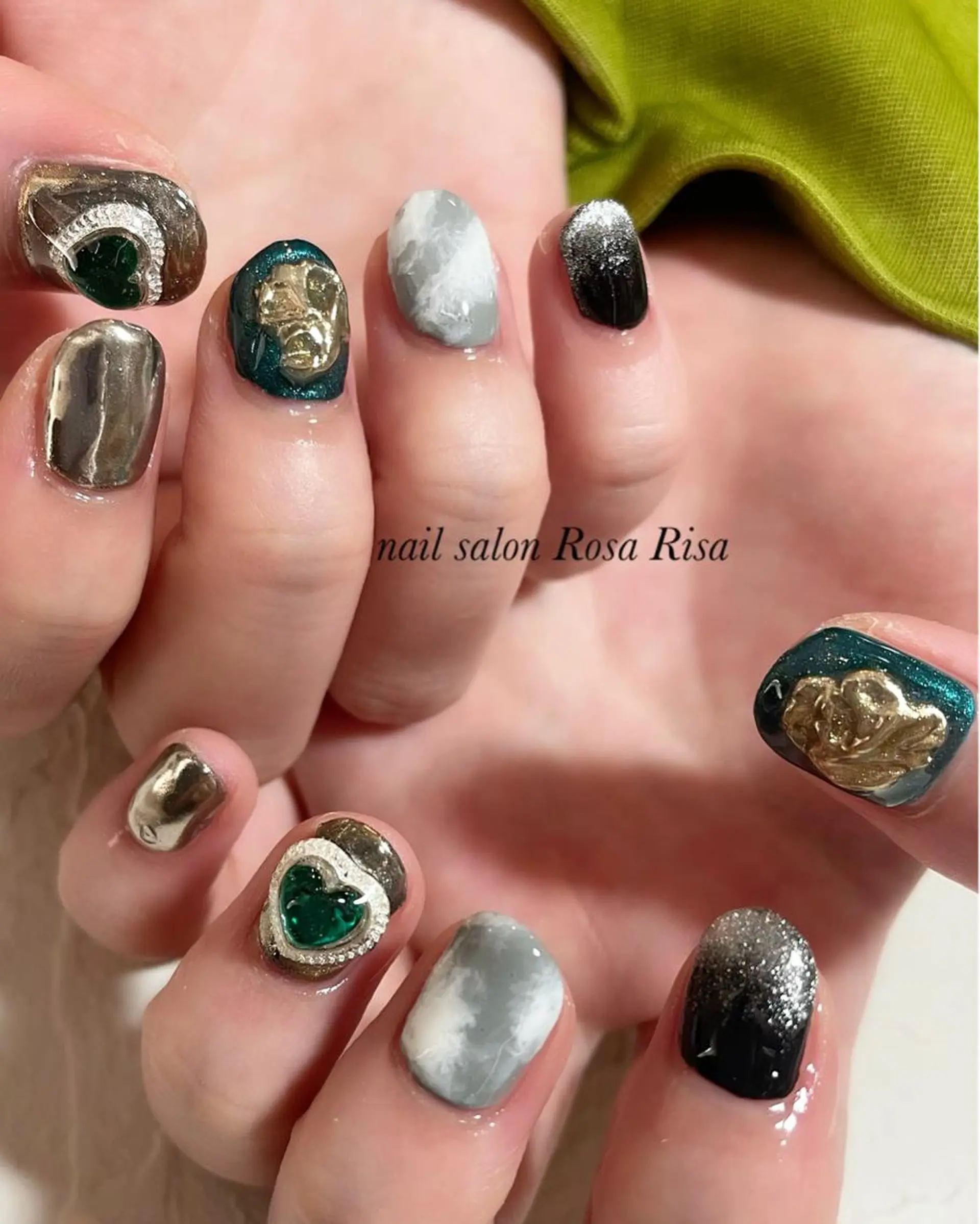 ショート ネイル ハンドネイル ネイルスタジオ シェイクユアハンズのネイルデザイン