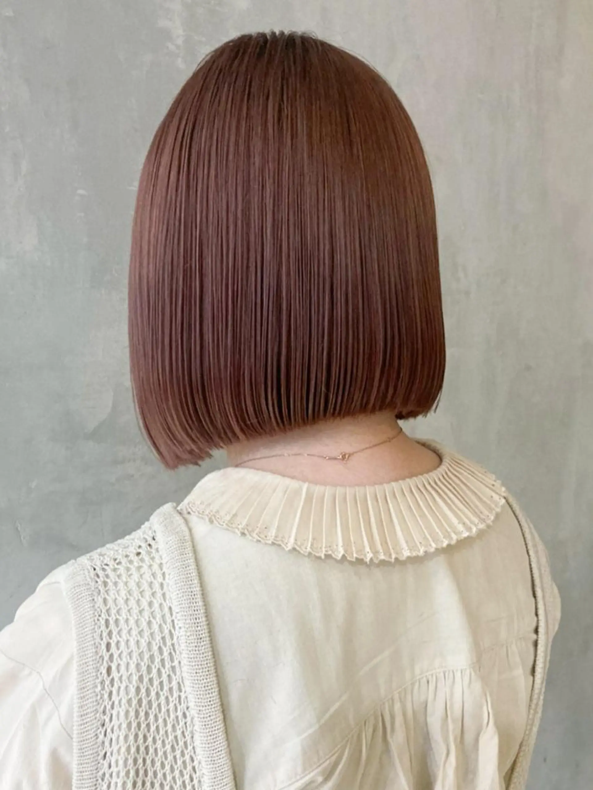 ミディアム パーマ ヘアアレンジ カラー ベージュカラー ピンクカラー ピンクベージュ ボブ カット ヘアカラー トリートメント ITbyALBUM 藤沢店のヘアスタイル