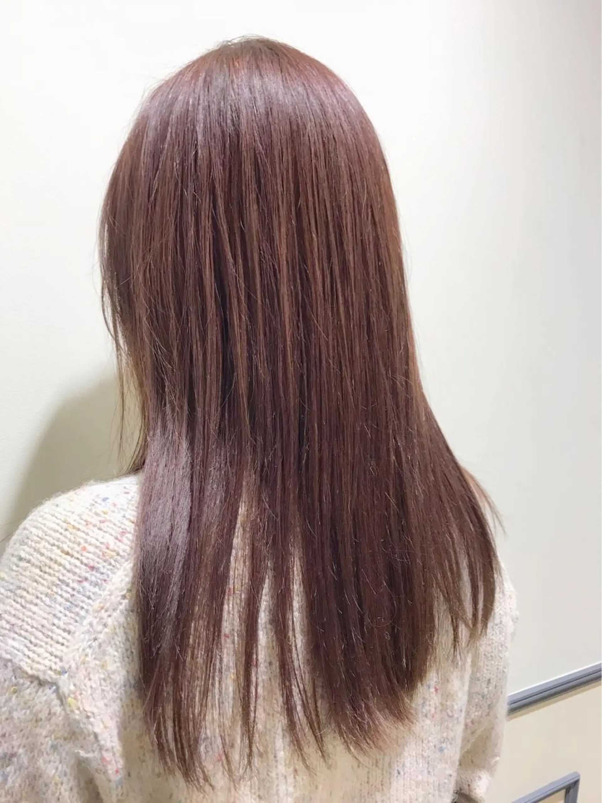 セミロング カラー 松島 涼花のヘアスタイル