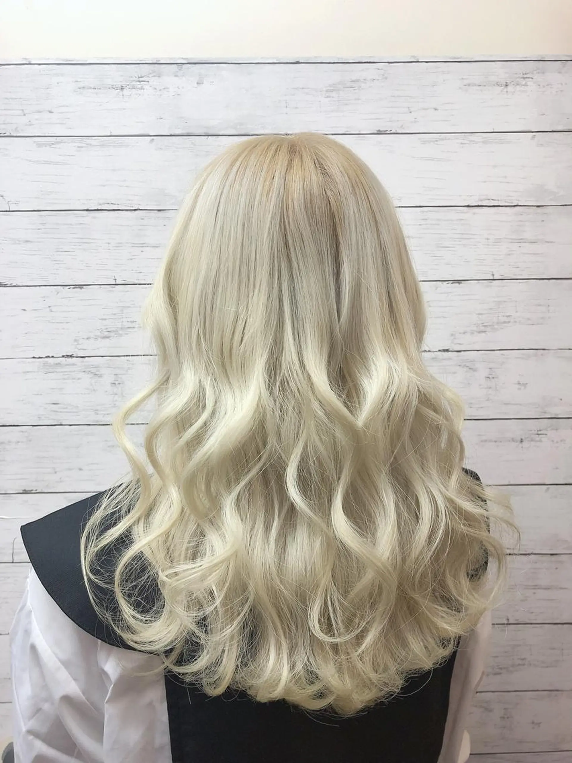 セミロング カラー ブリーチ ヘアカラー ヘアセット 韓国ヘア🤍髪質改善 🇰🇷AKANEのヘアスタイル