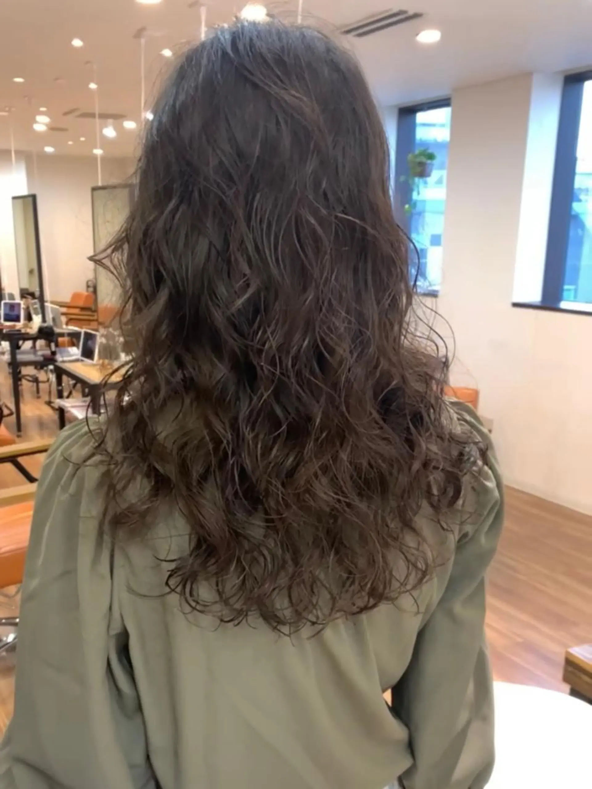 ロング 古沢 新のヘアスタイル