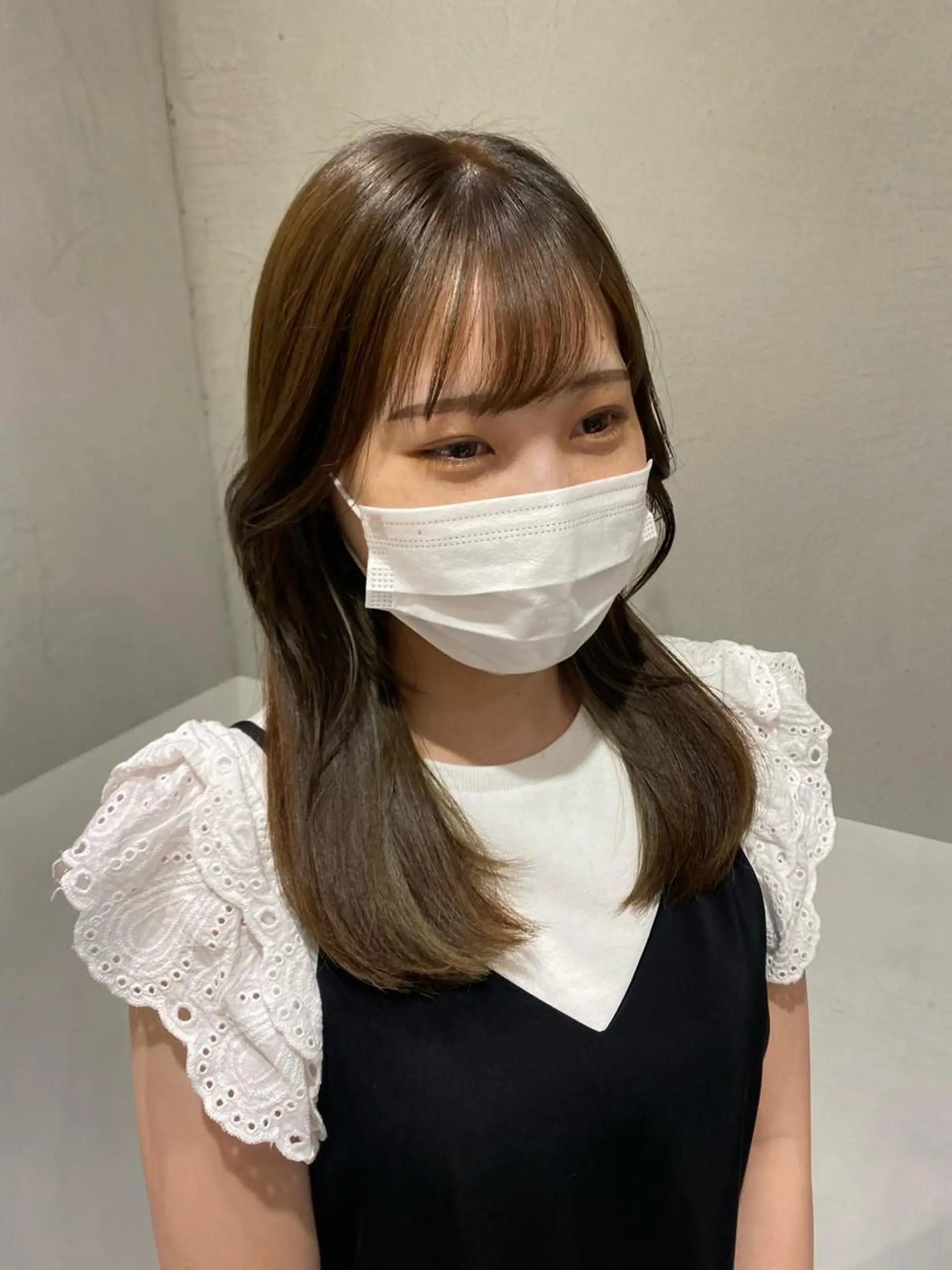 セミロング カラー ベージュカラー オリーブベージュ 顔まわりレイヤー 顔周りカット レイヤーカット カット トリートメント ヘアセット ナチュラル/韓国💎 haruka 💎のヘアスタイル